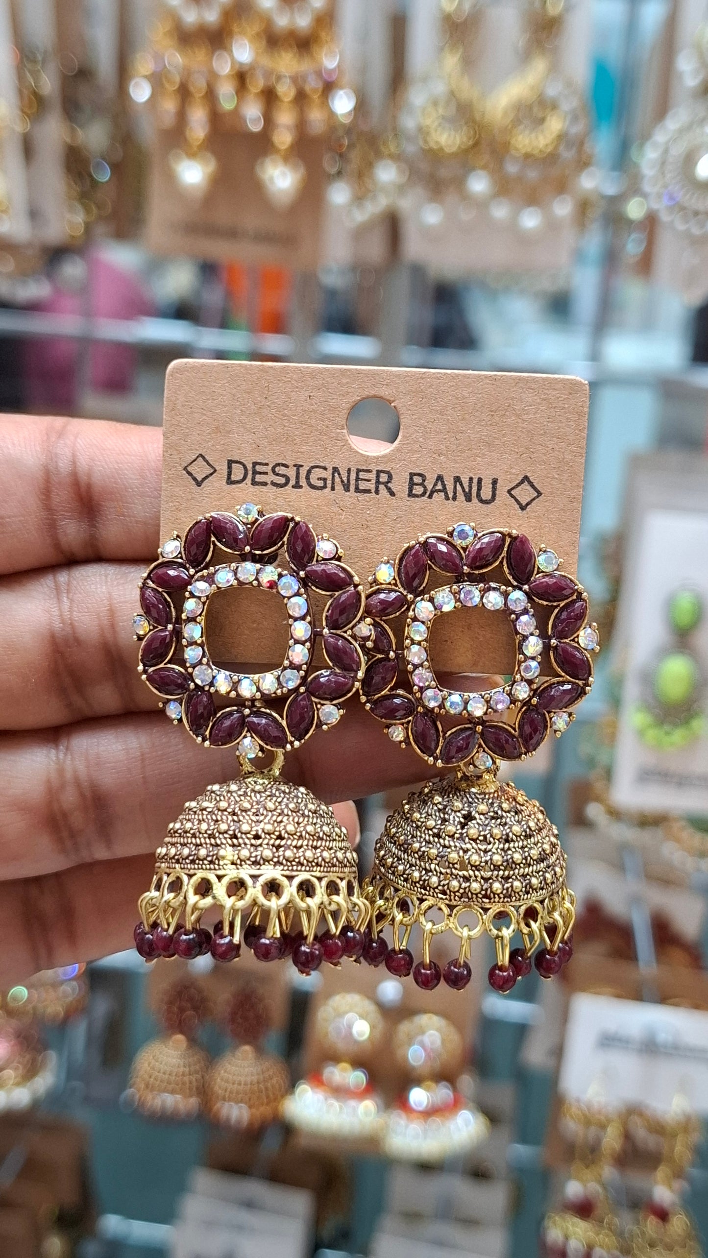 ANTIQUE GOLD JUMKHAS E0310