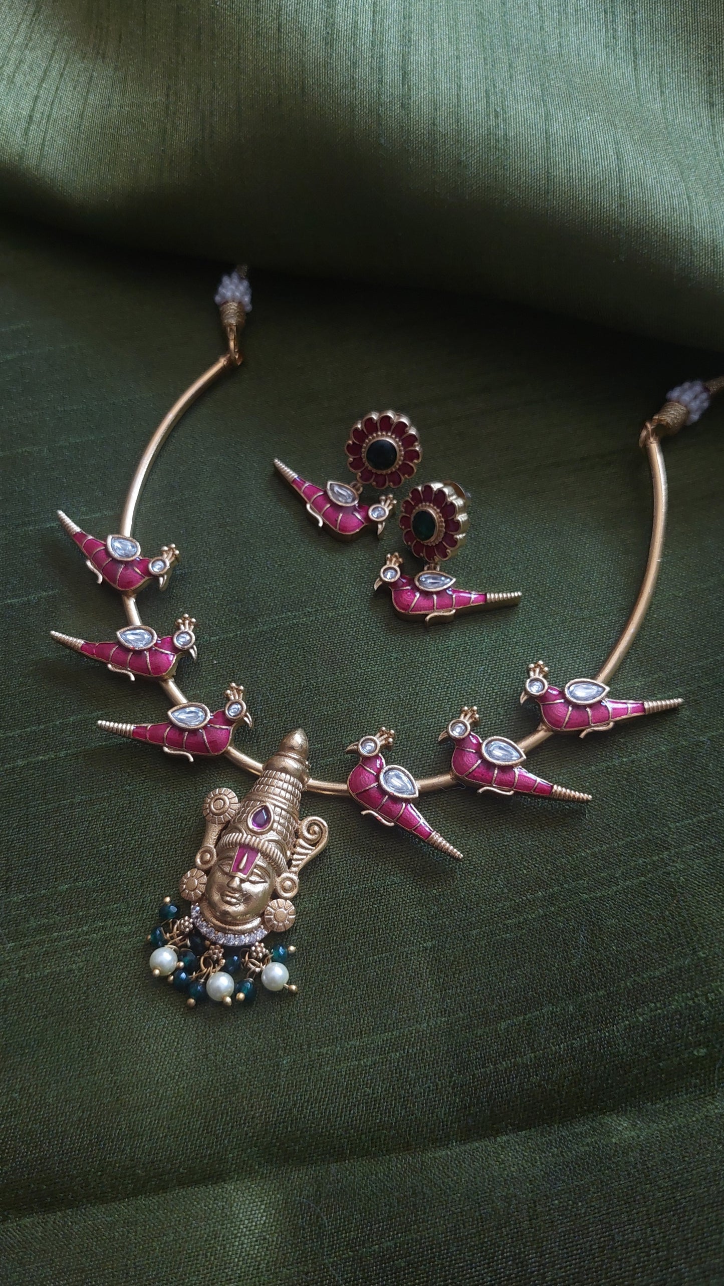 KUNDAN JADAU NECKLACE & EARRINGS