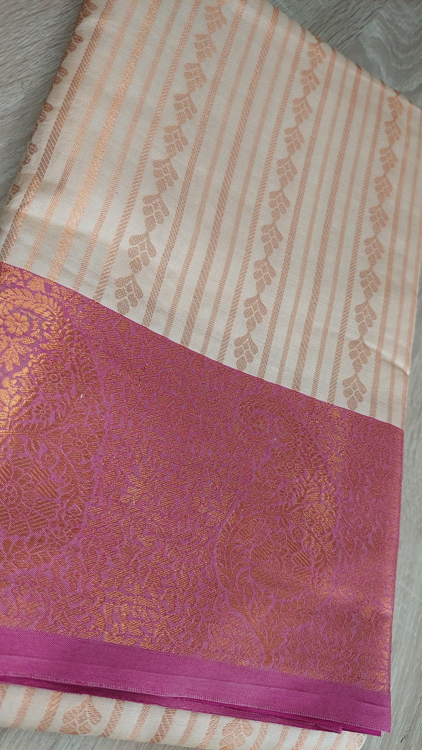 DIVIYA (BEIGE)