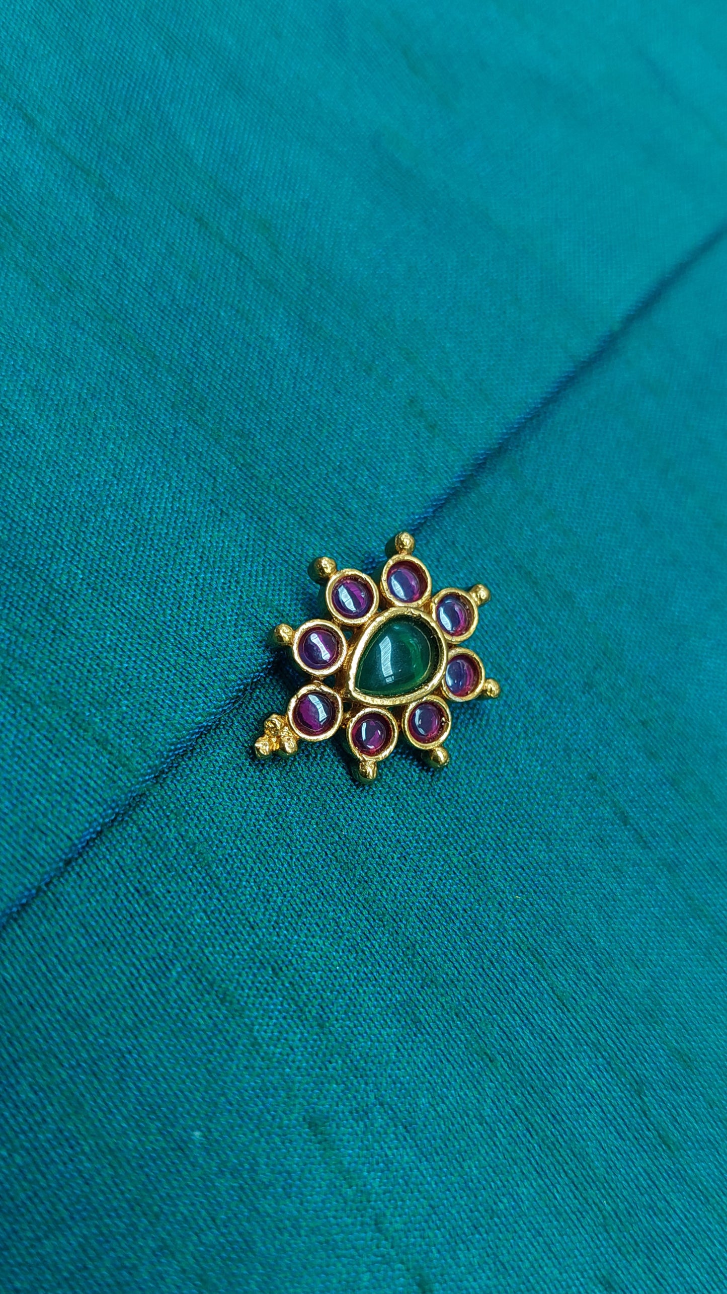 ANTIQUE GOLD NATH 011
