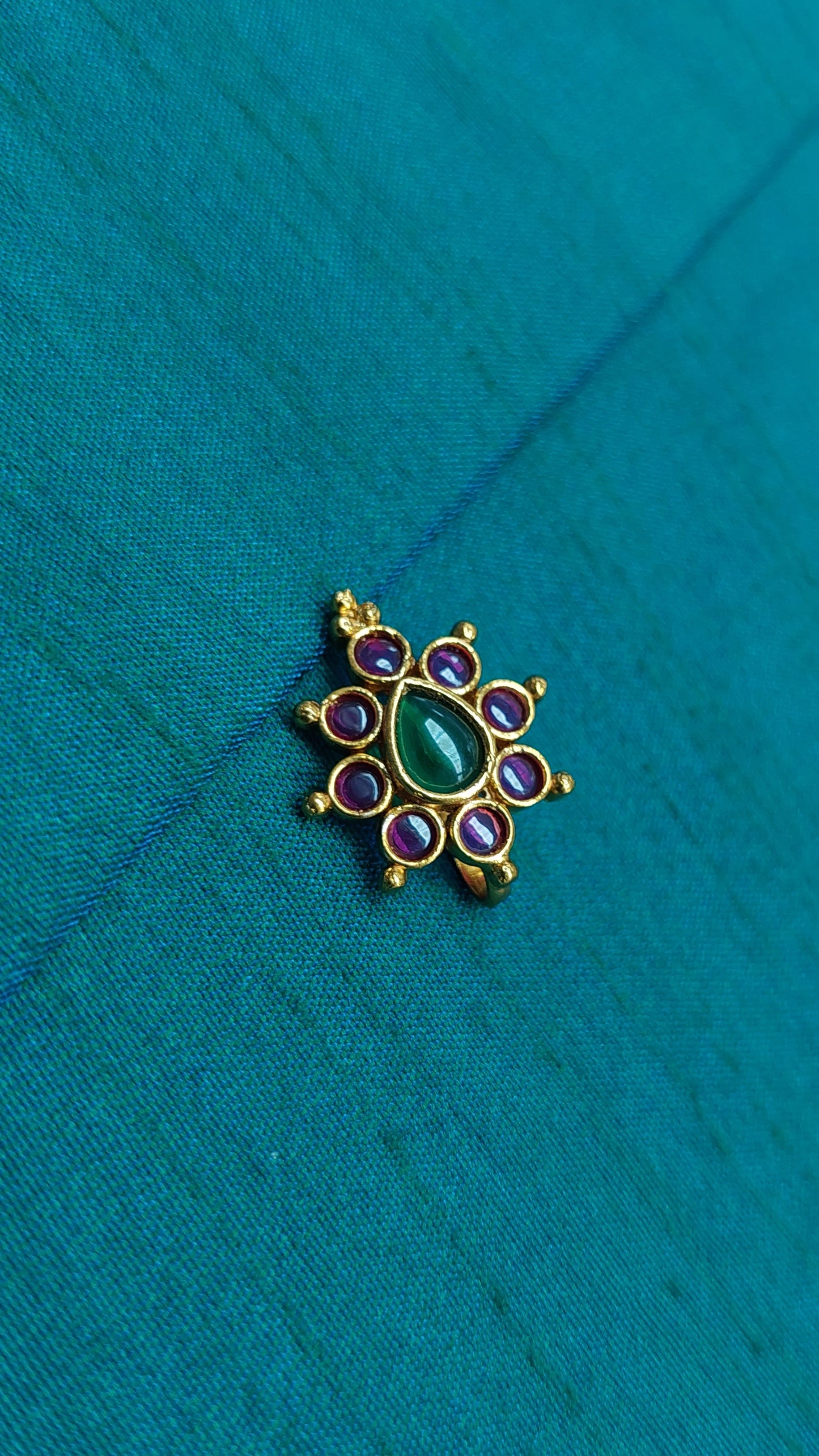 ANTIQUE GOLD NATH 011