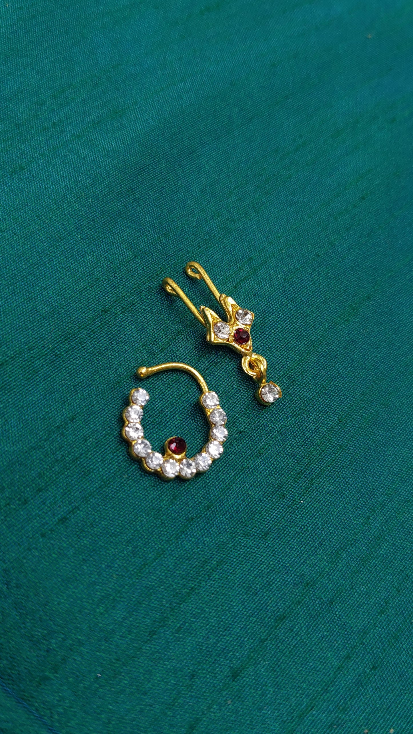 DUAL NOSE PINS 0013
