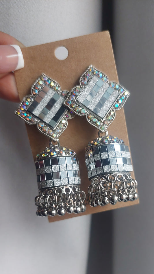 ANTIQUE SILVER JUMKHAS E0094