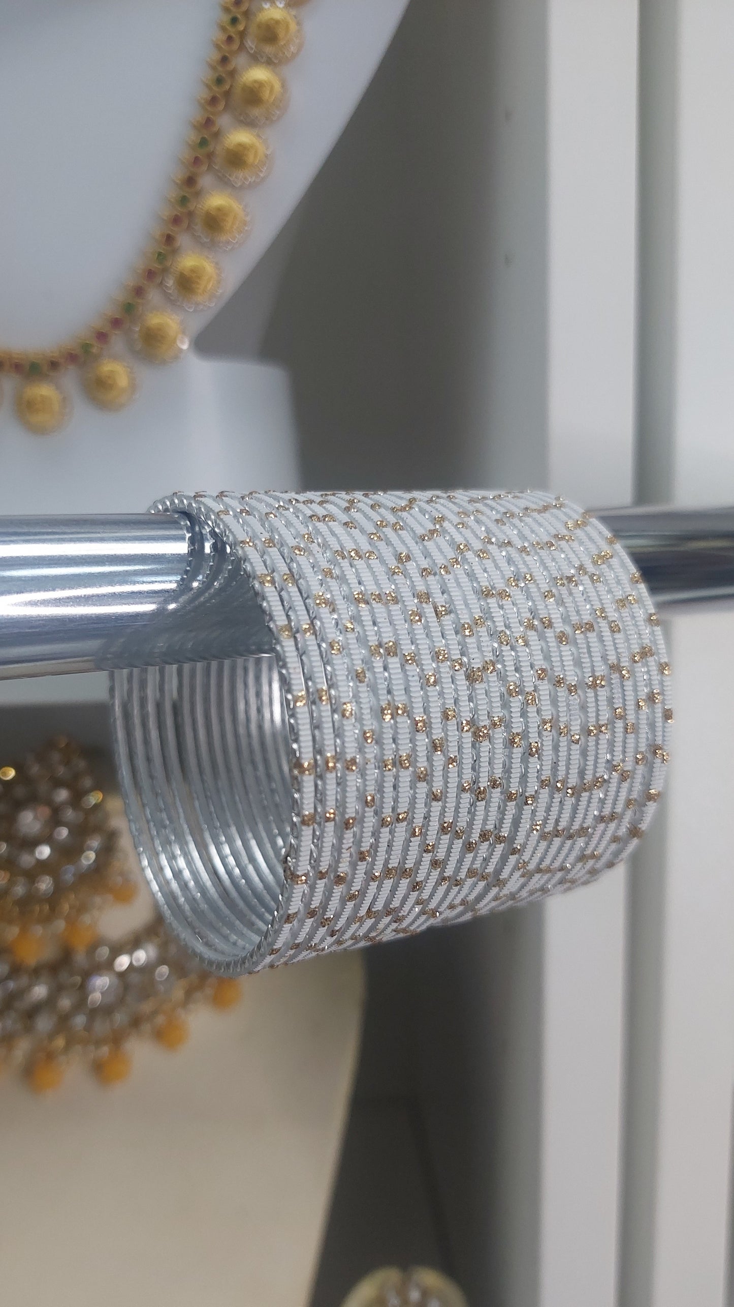 WHITE & GOLD GLITTER BANGLES