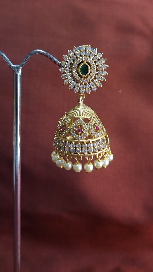 ANTIQUE GOLD A.D. STONE JUMKHAS E0210