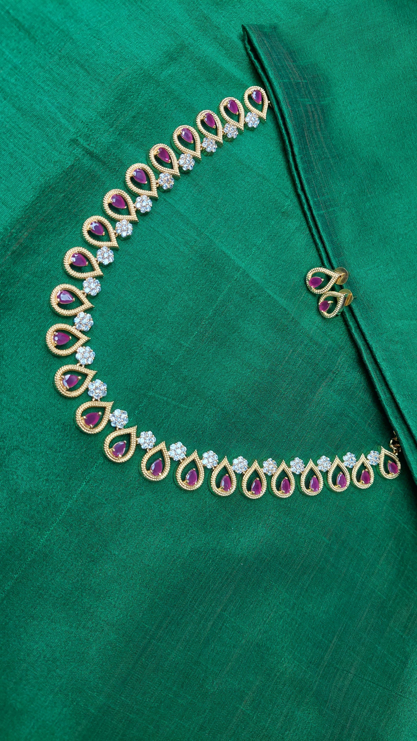 GOLD A.D. STONE SET 0060