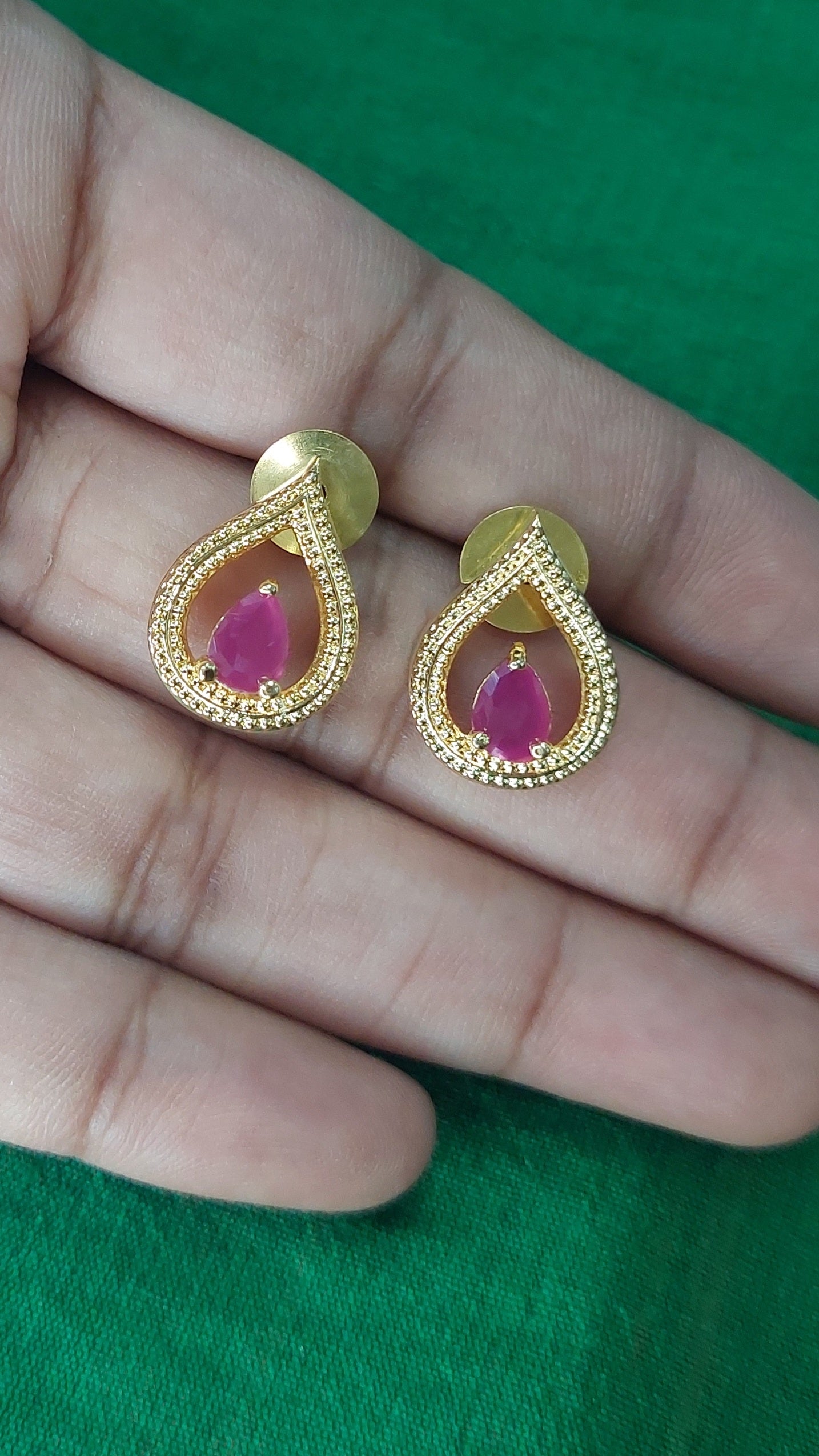 GOLD A.D. STONE SET 0060