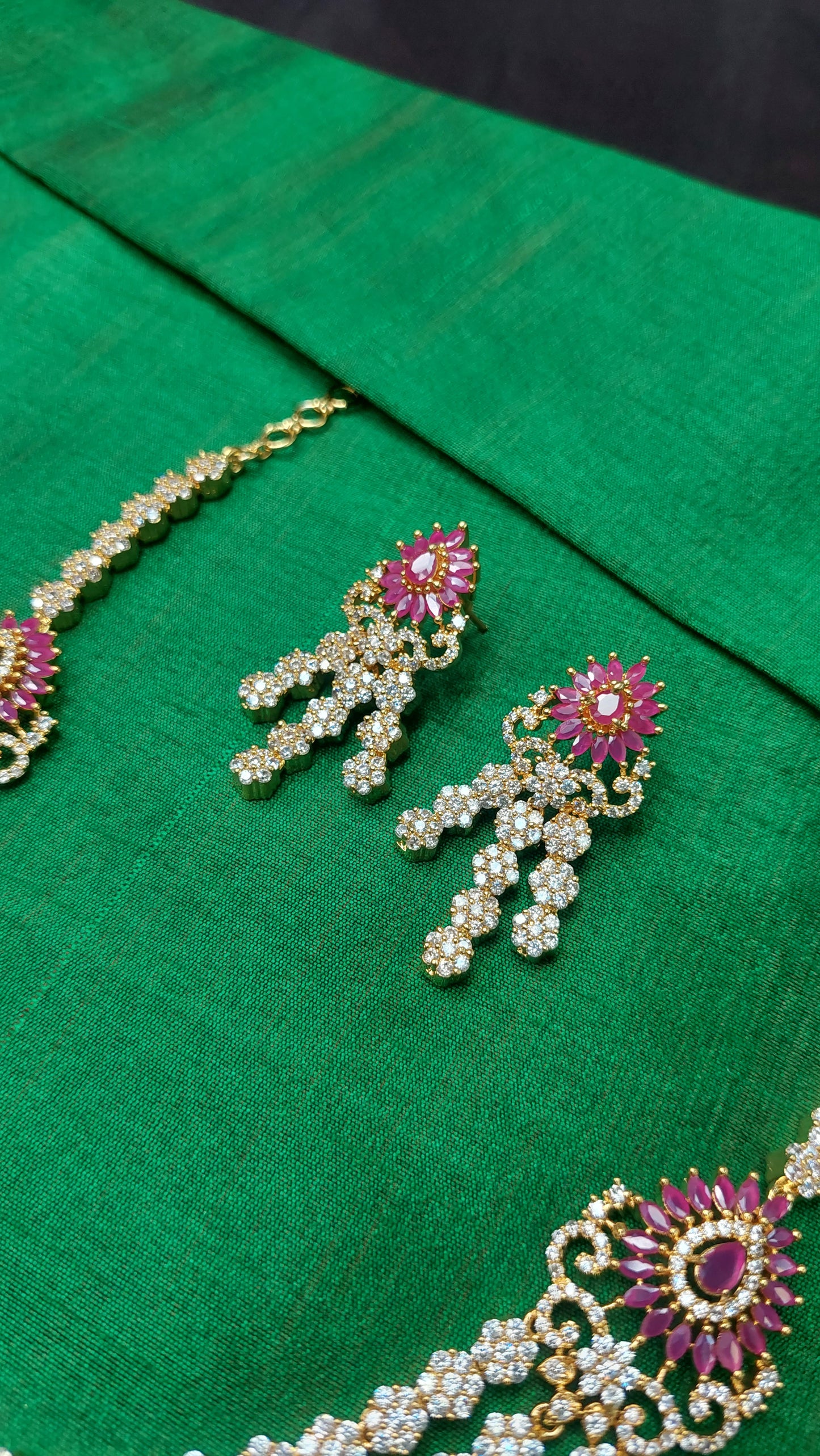 TRIPLE LAYER A.D. STONE SET