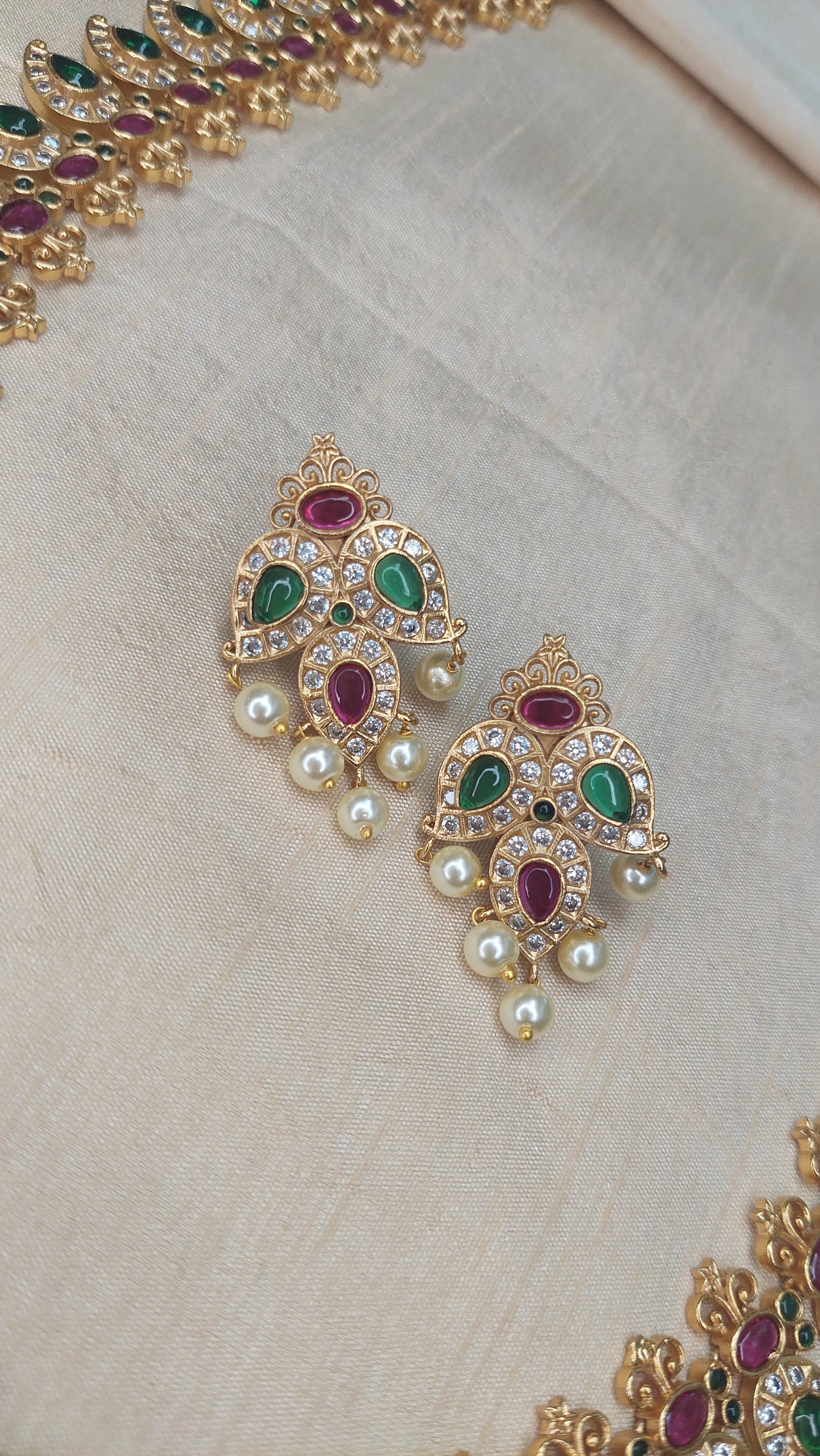 LONG ANTIQUE GOLD SET ✨️