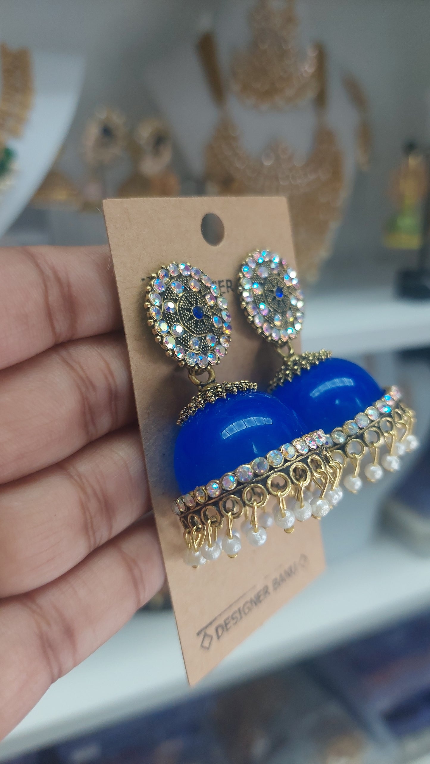 ANTIQUE GOLD JUMKHAS E0236