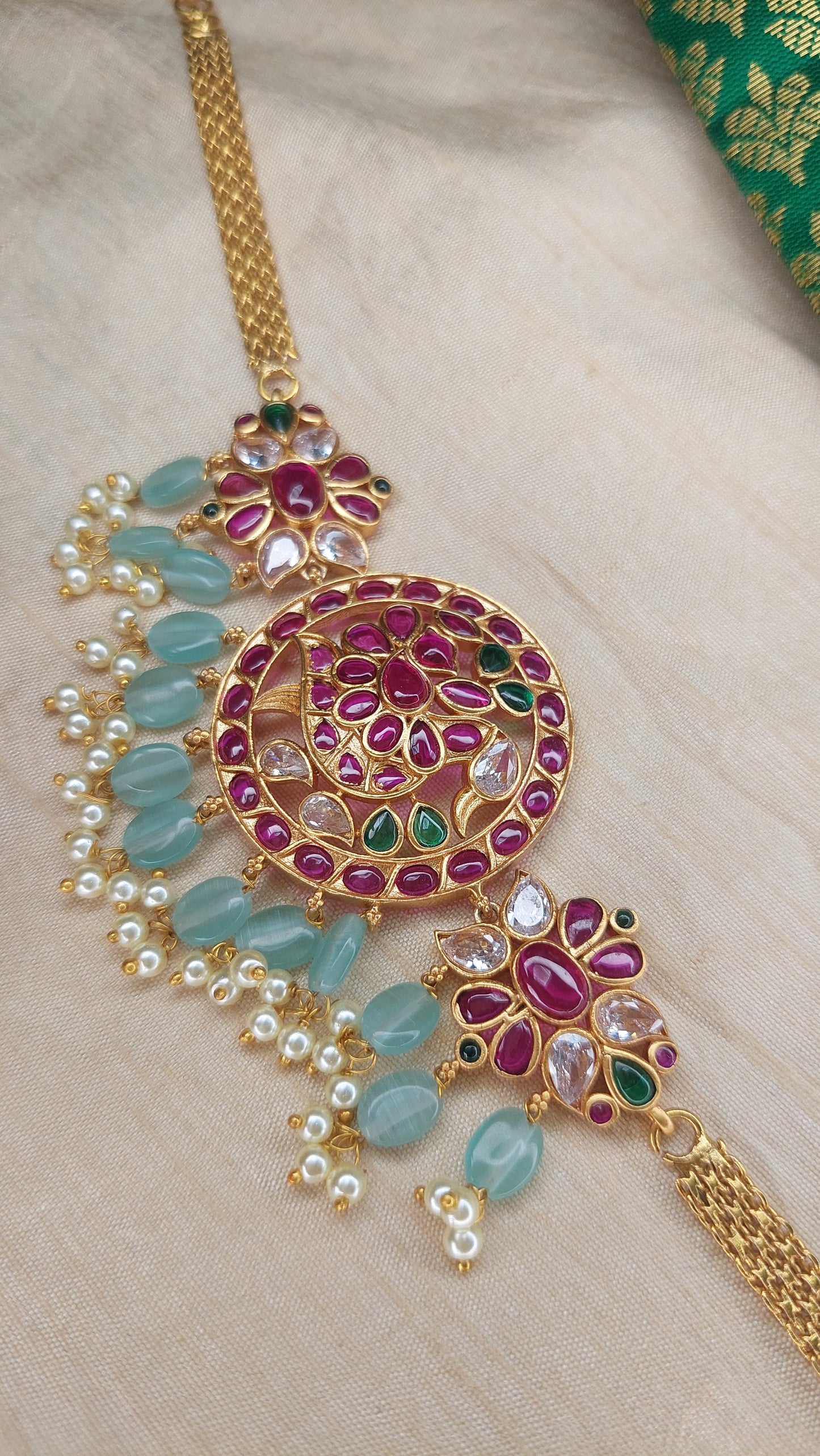 ANTIQUE GOLD CHOKER (BABY BLUE)