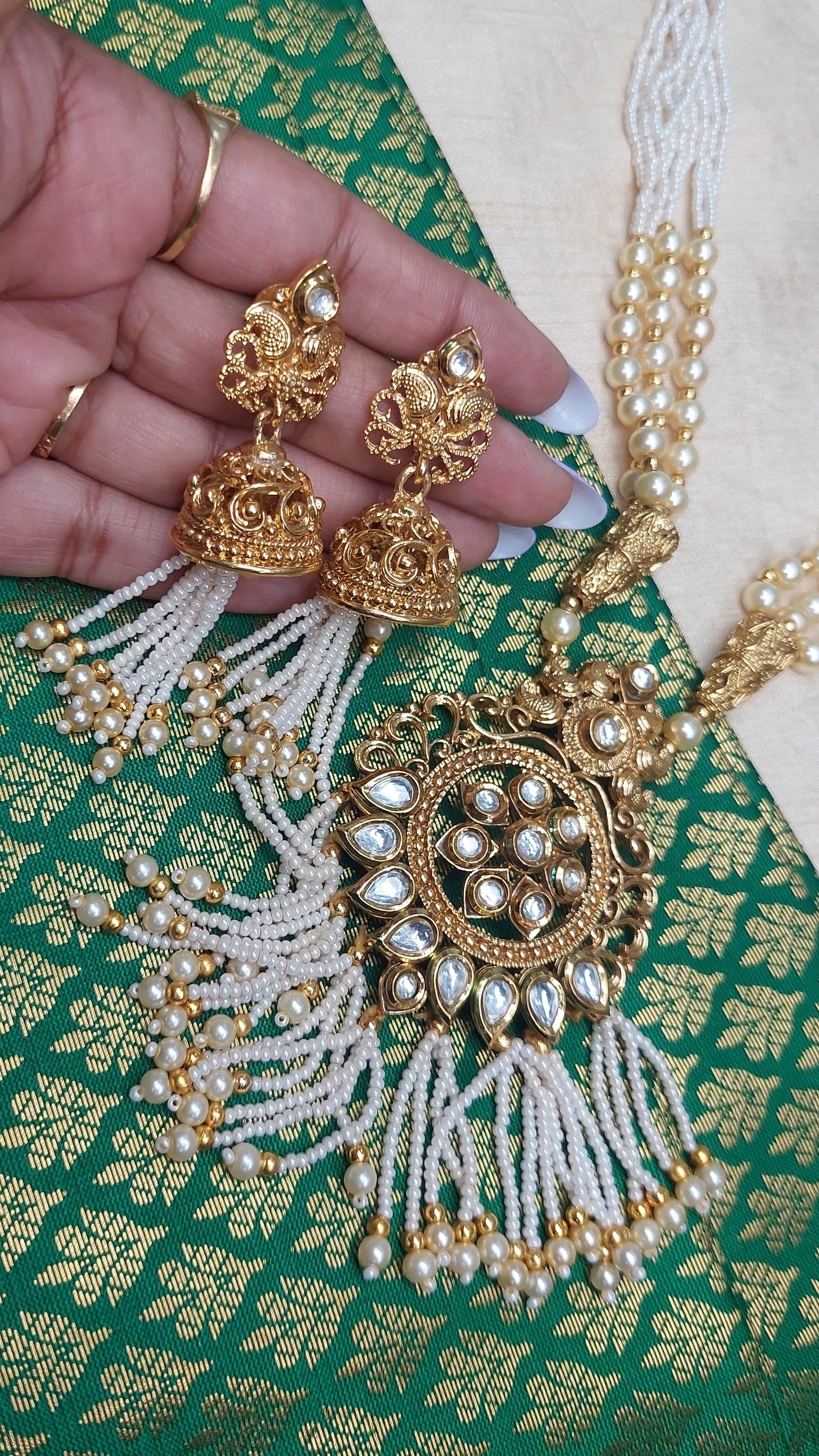 LONG PEARL NECKLACE SET