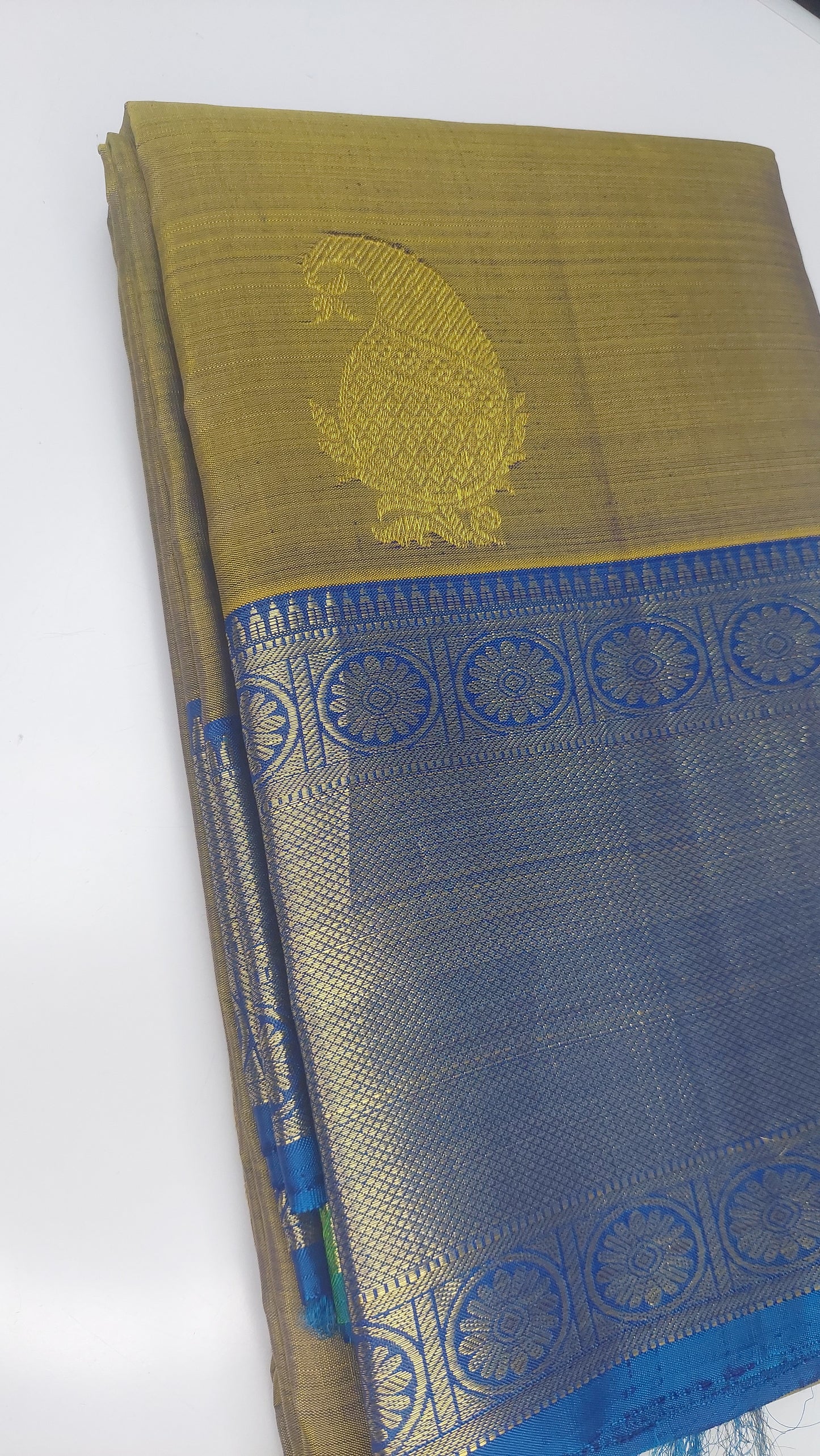 DOUBLE TONE PURE KANJIPURAM SILK SAREE