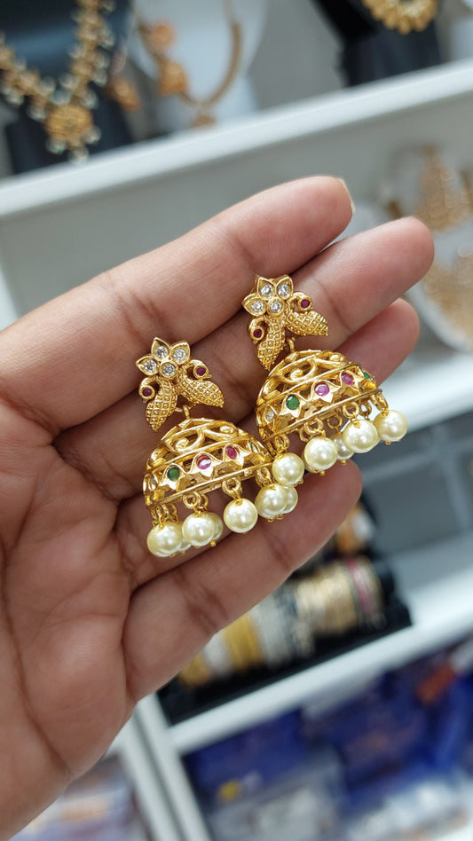 ANTIQUE GOLD A.D. STONE JUMKHAS E0242