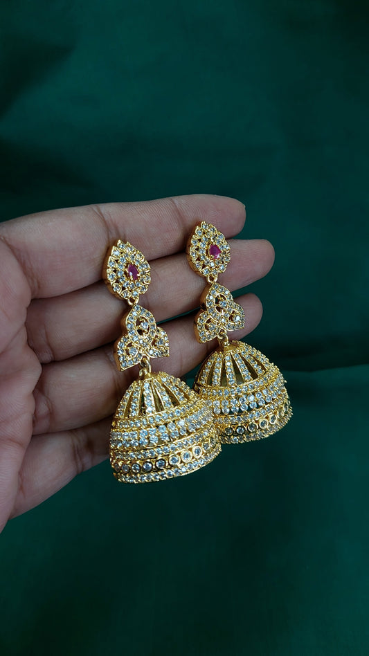 ANTIQUE GOLD A.D. STONE JUMKHAS E0256