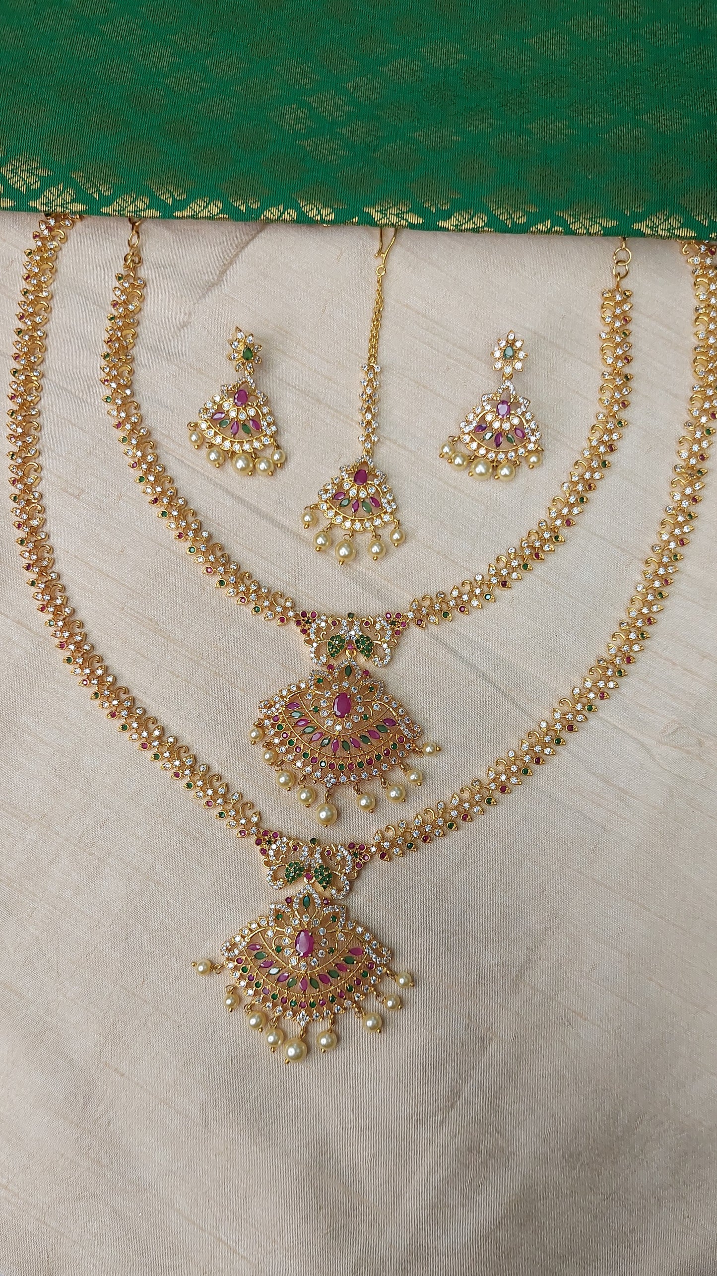 A.D. STONE BRIDAL SET 008