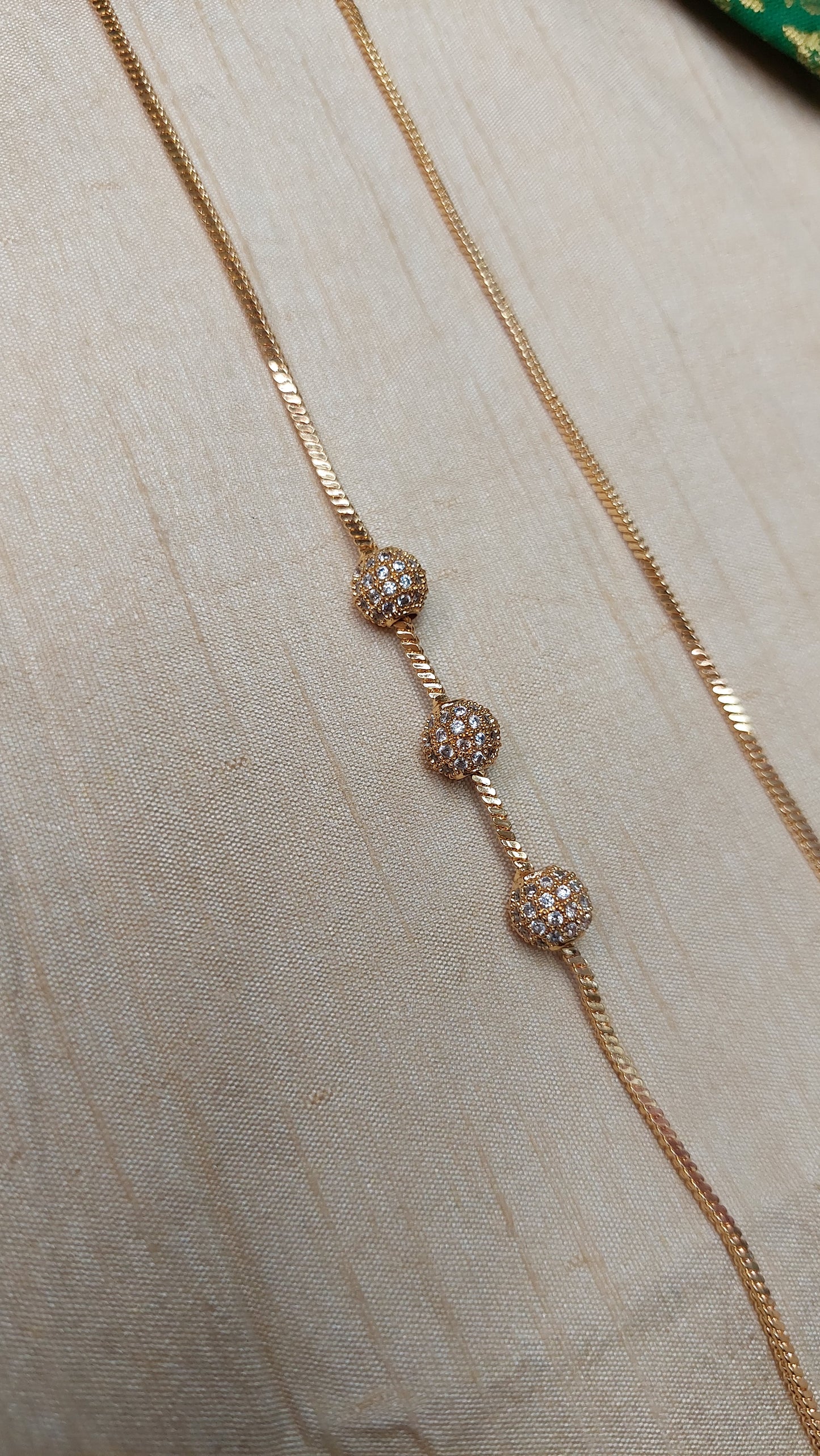 MUGAPU CHAIN DB018