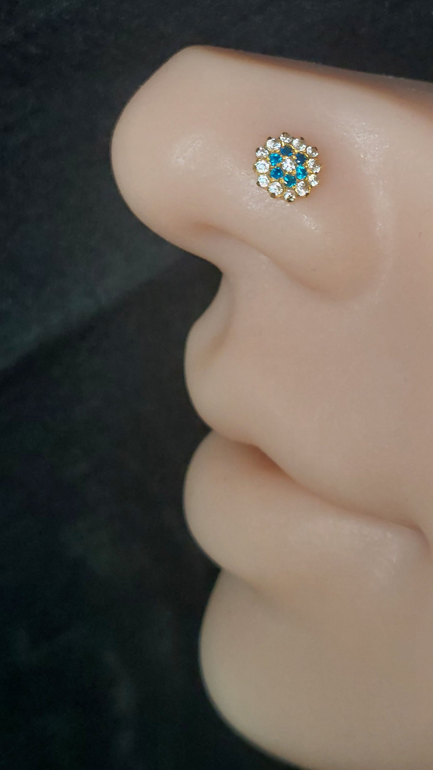 18ct Gold | CZ Nose Stud | 001
