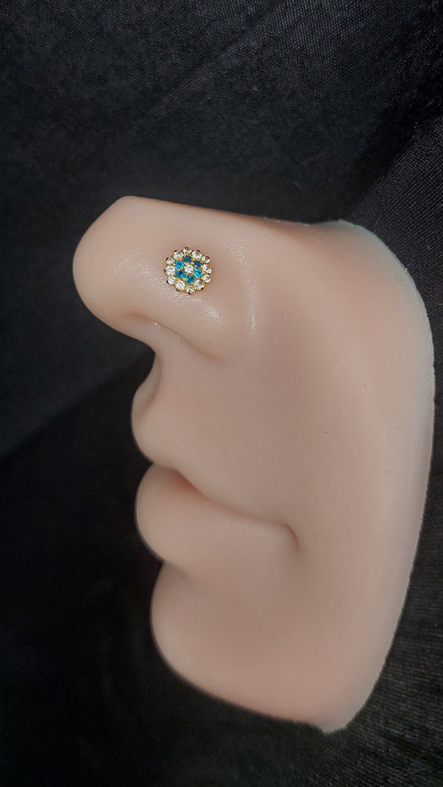 18ct Gold | CZ Nose Stud | 001