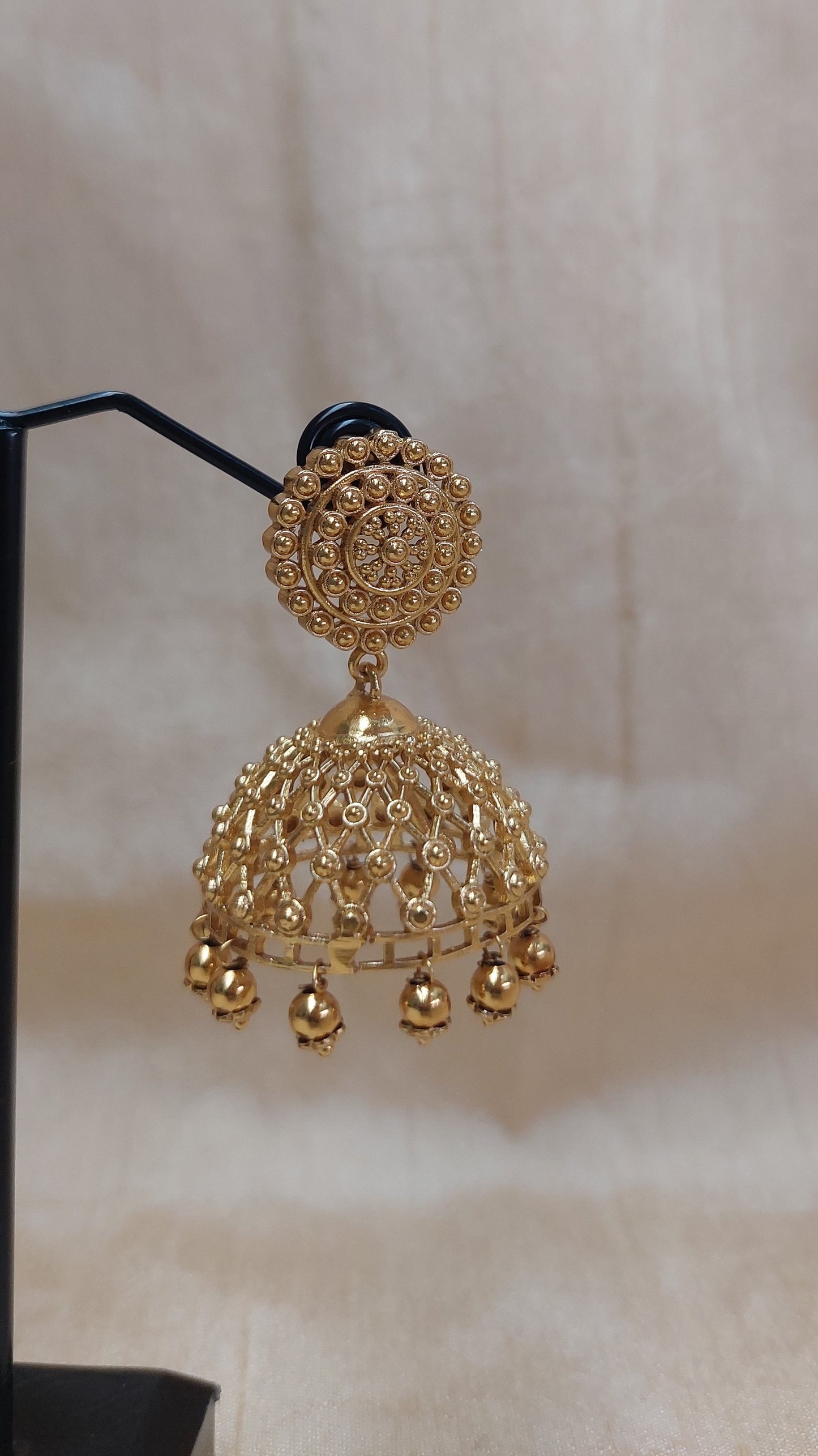 ANTIQUE GOLD JUMKHAS E0260