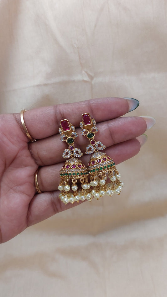 ANTIQUE GOLD A.D. STONE JUMKHAS E0266