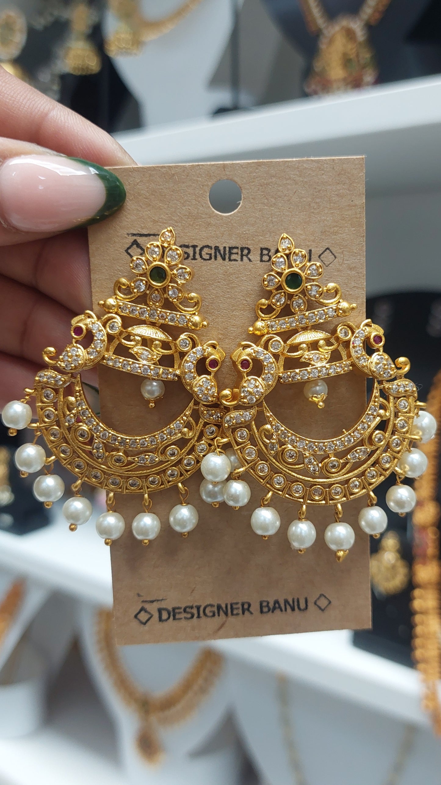 ANTIQUE GOLD EARRINGS E0122