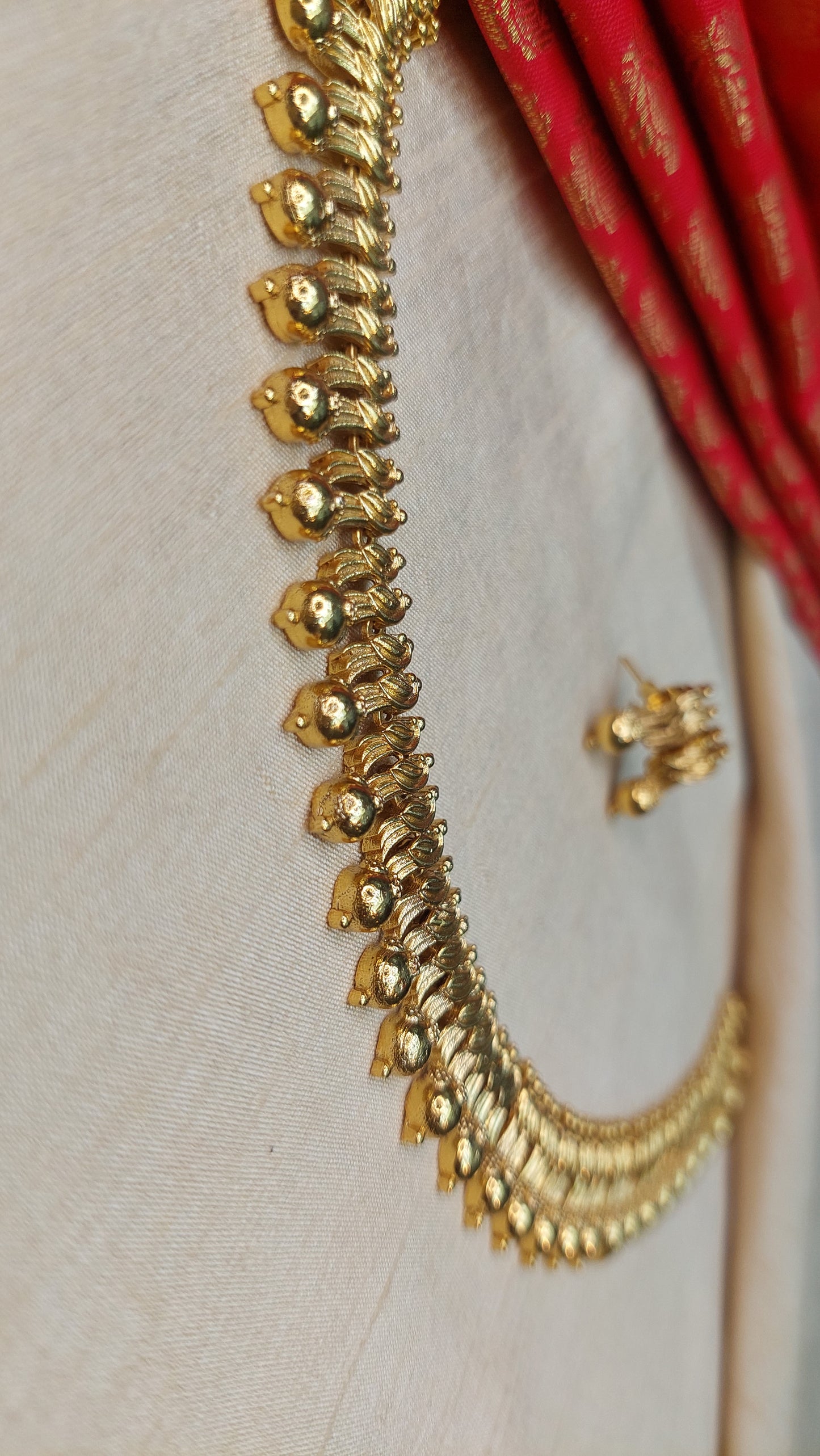 ANTIQUE SHORT NECKLACE WITH EARRINGS E0171