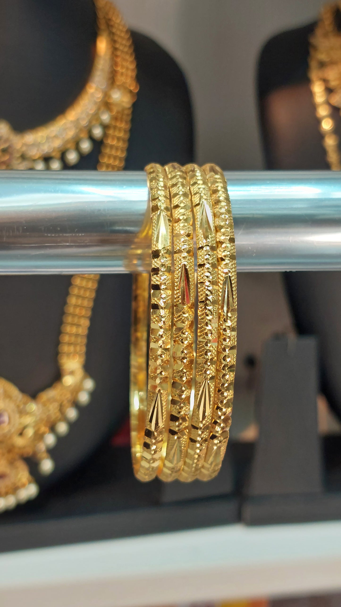 YELLOW GOLD BANGLE SET E092