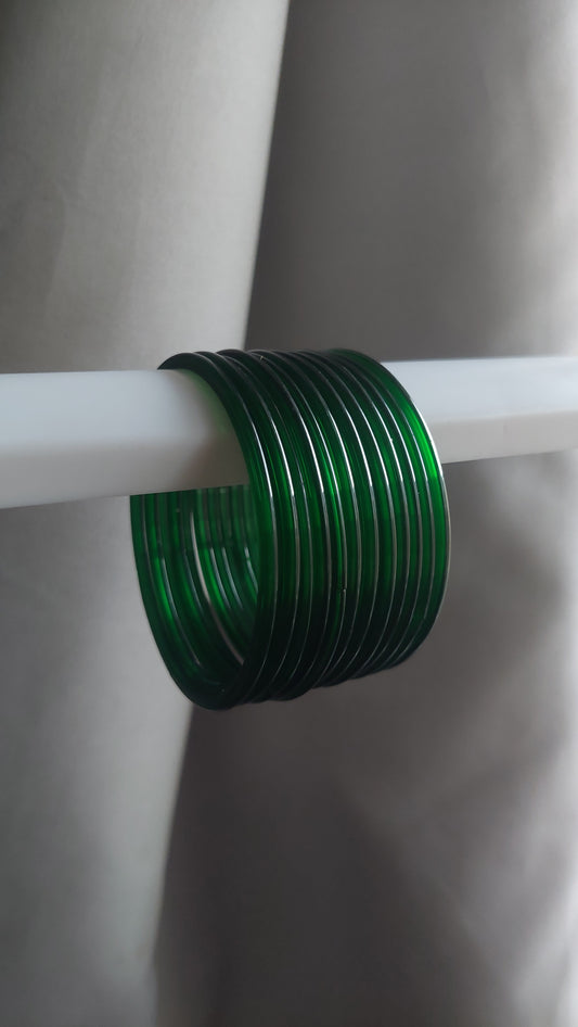 GREEN GLASS BANGLES