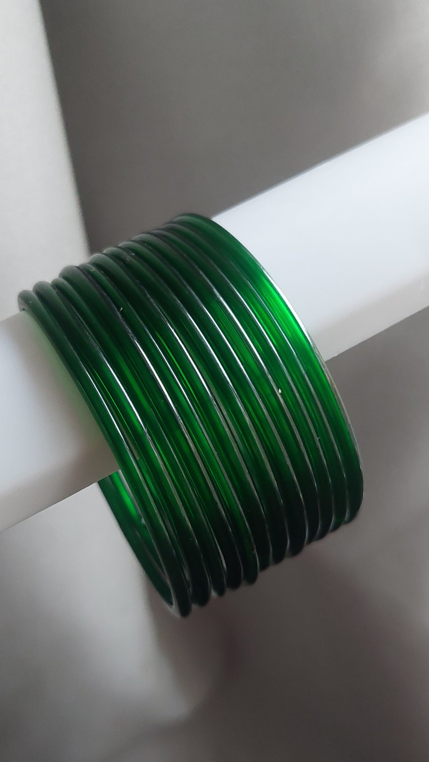GREEN GLASS BANGLES