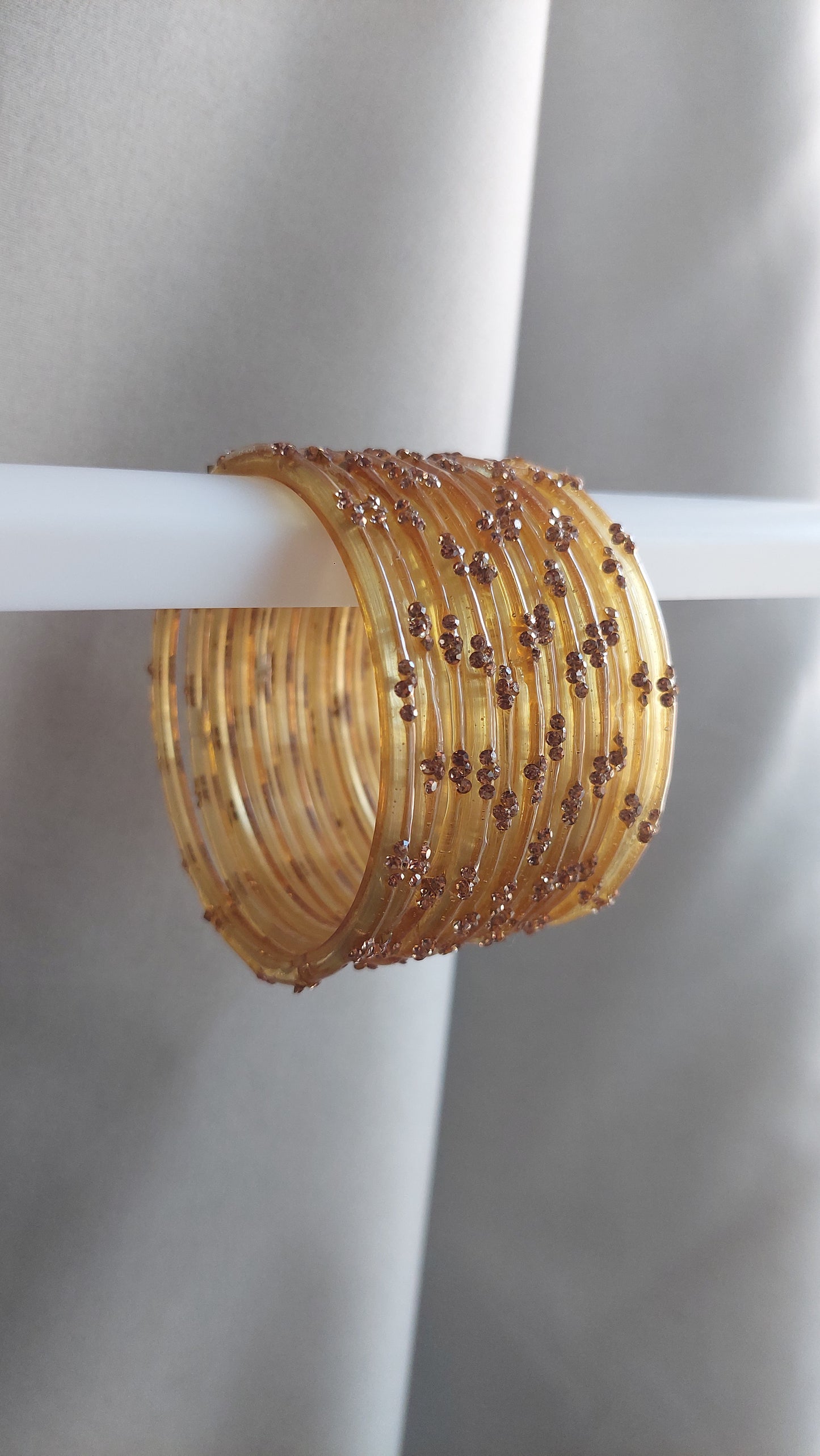 RAIN DROP BANGLES (GOLD)