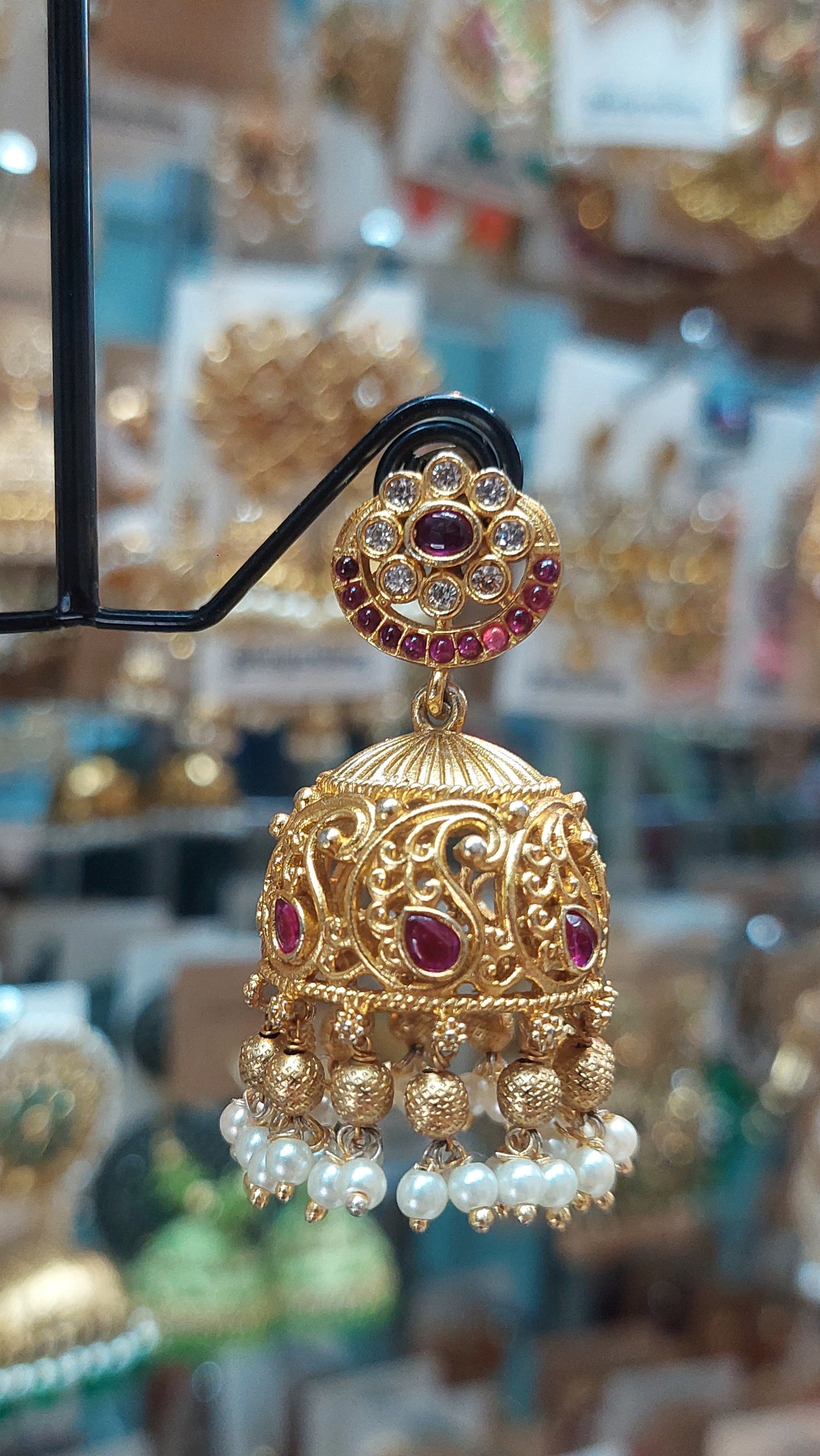 ANTIQUE GOLD JUMKHAS E0299