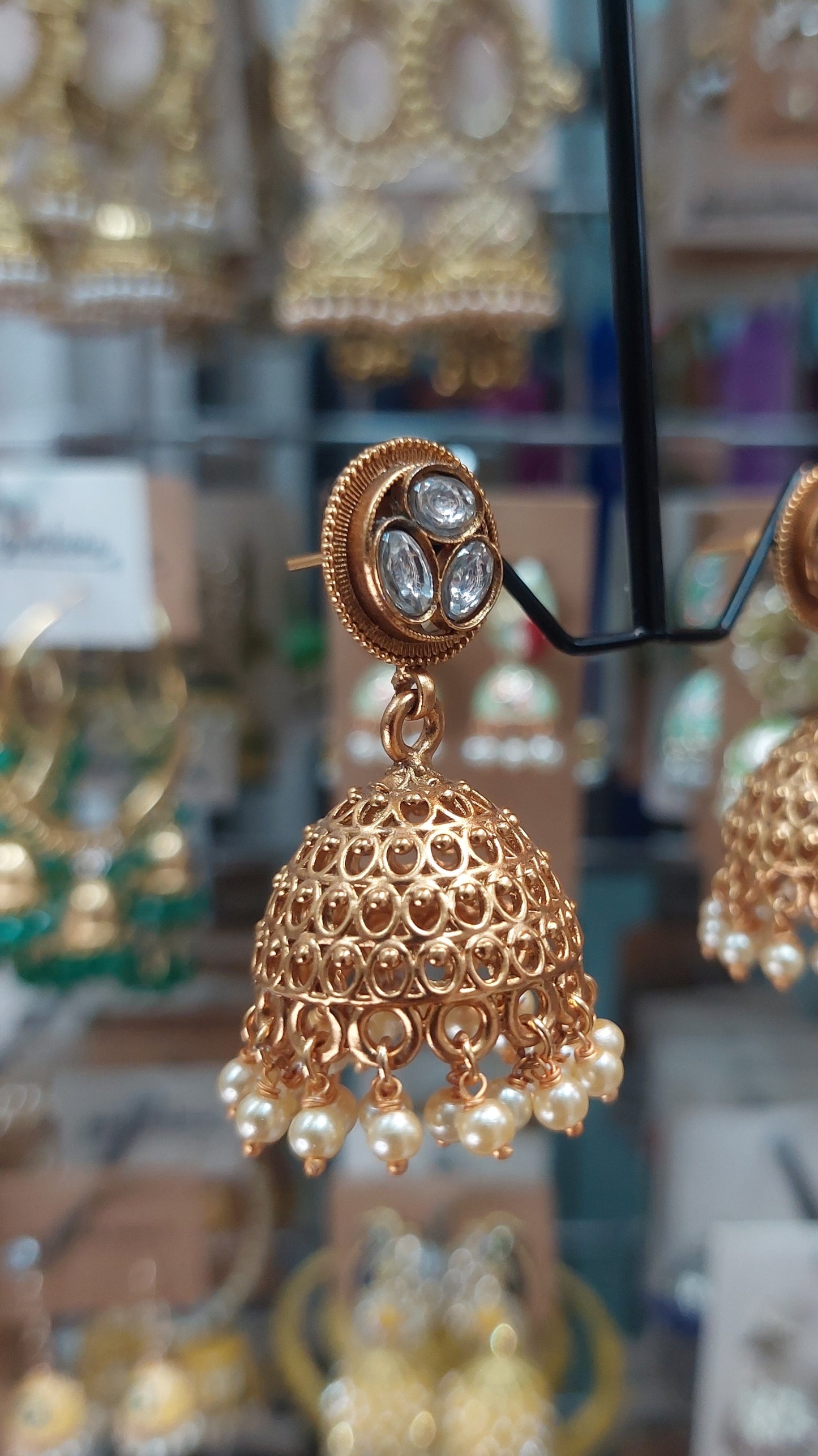 ANTIQUE GOLD JUMKHAS E0295