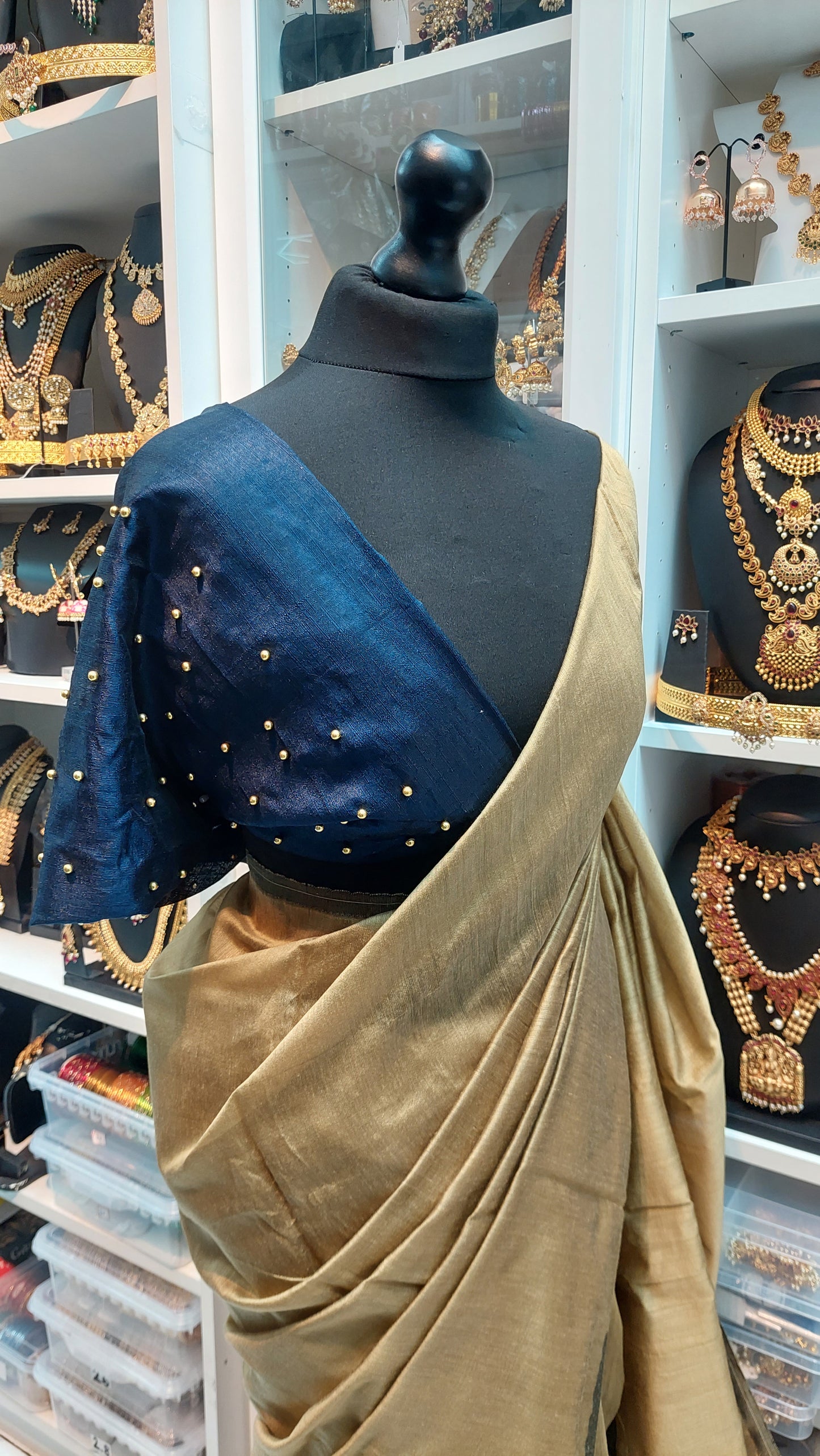 RUSTIC GOLD LINEN SAREE
