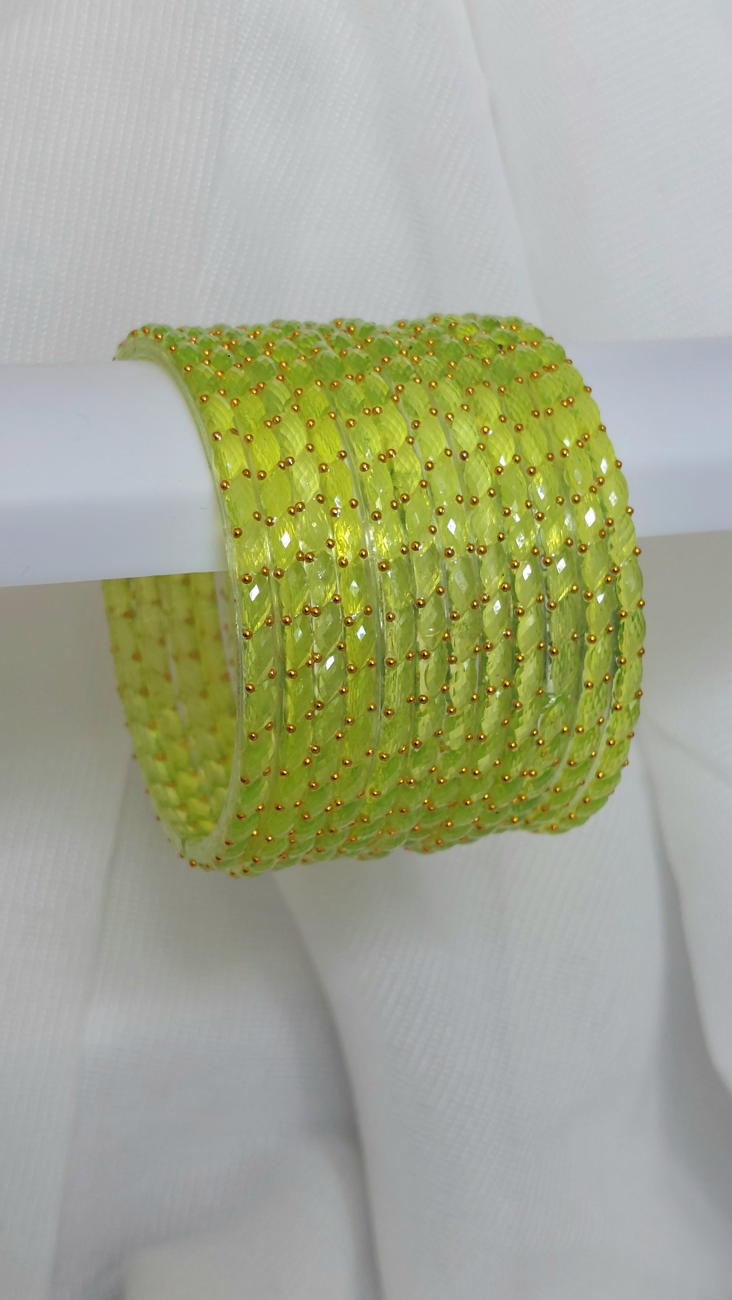 GLASS BANGLES (LIME GREEN)