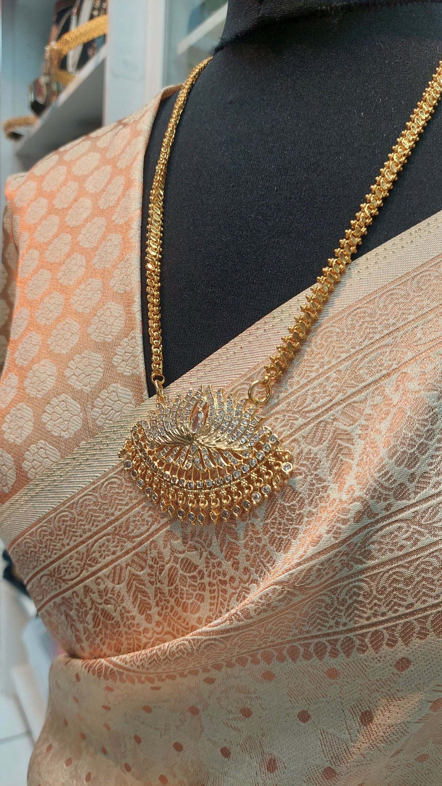 LOTUS PADAKAM 002