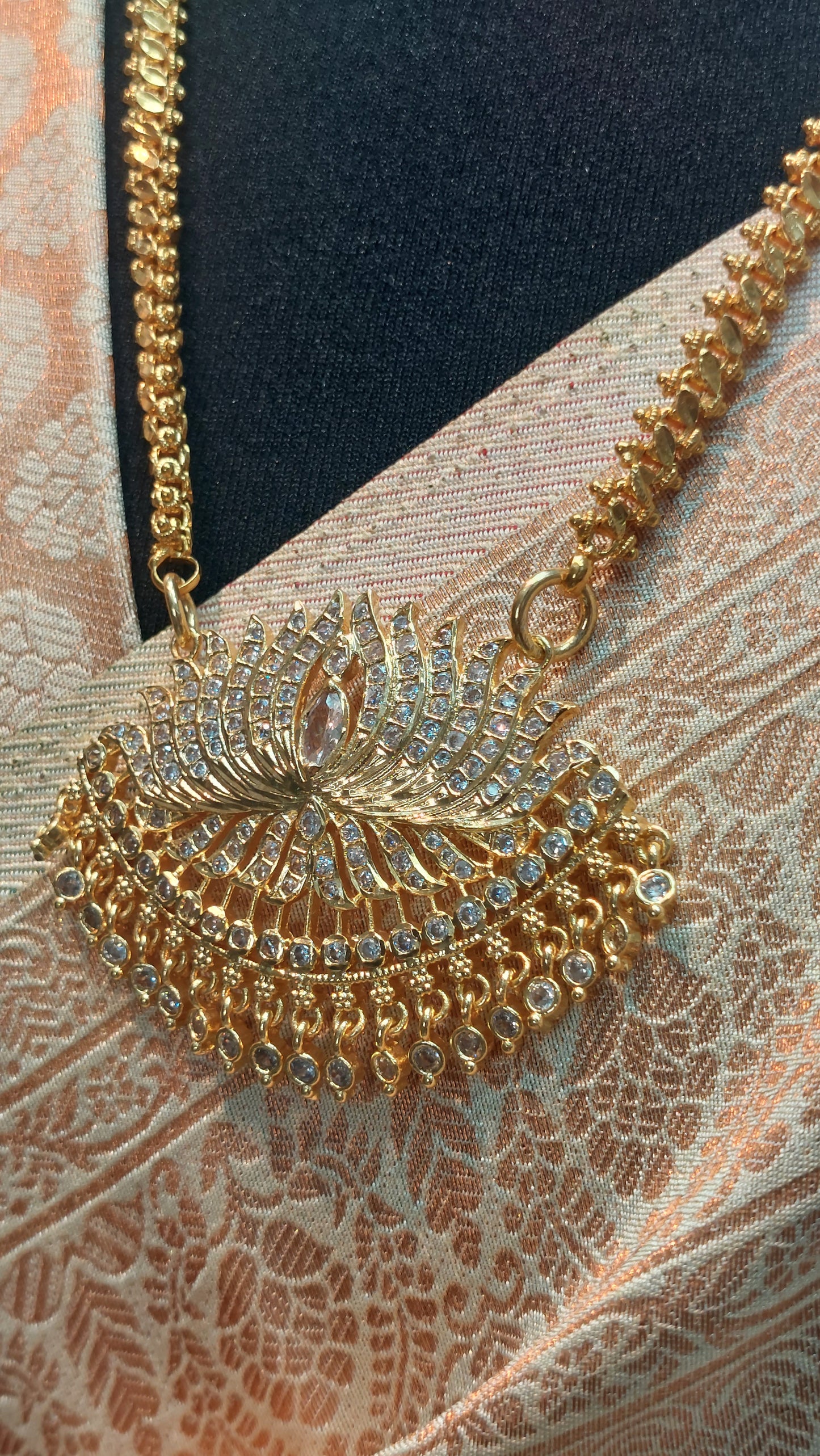 LOTUS PADAKAM 002