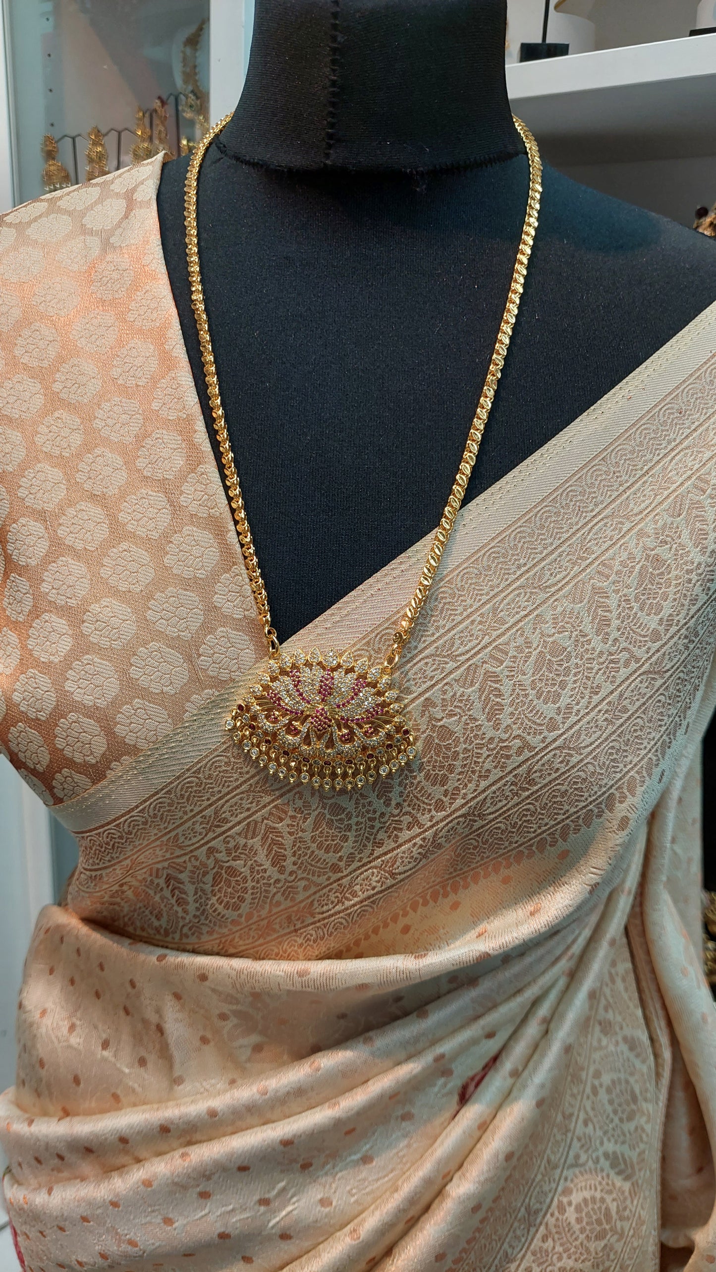 LOTUS PADAKAM 003