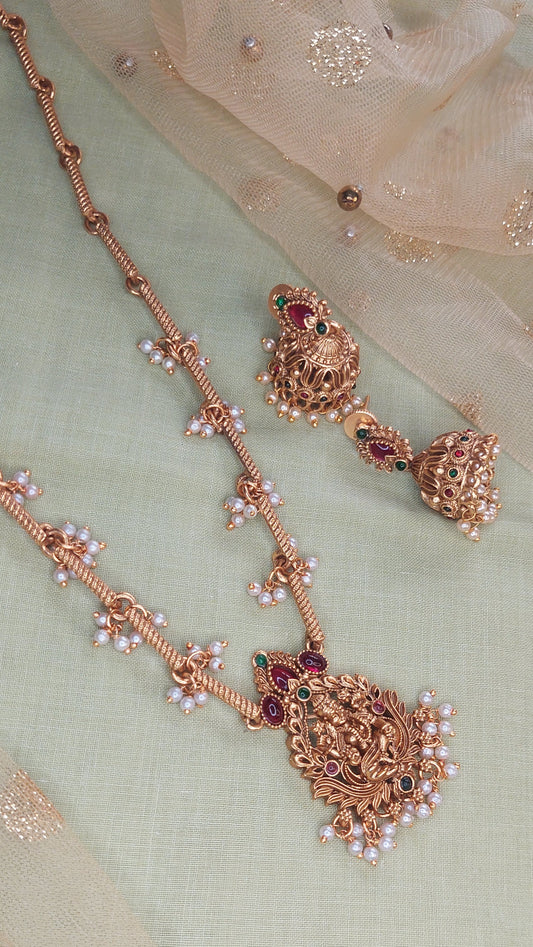 ANTIQUE NECKLACE E0202