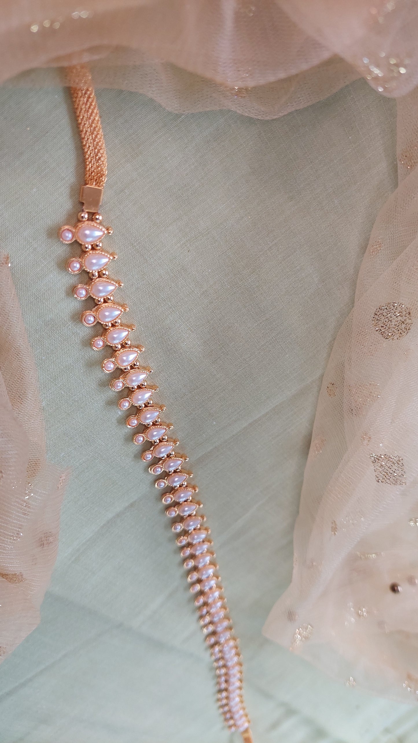 TEARDROP PEARL HIP CHAIN