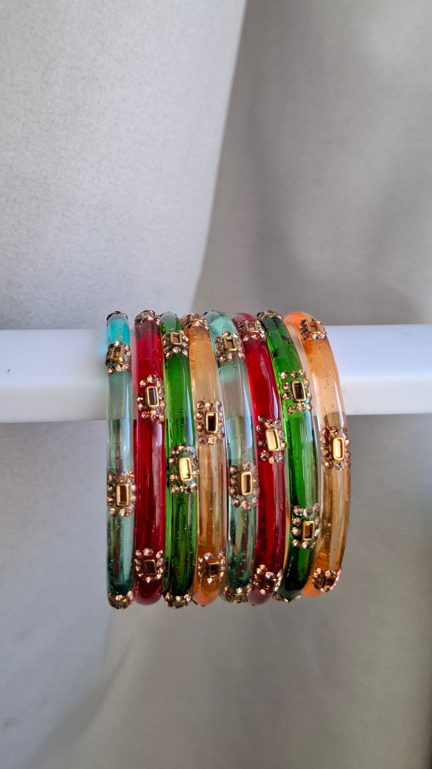 LEELA GLASS BANGLES