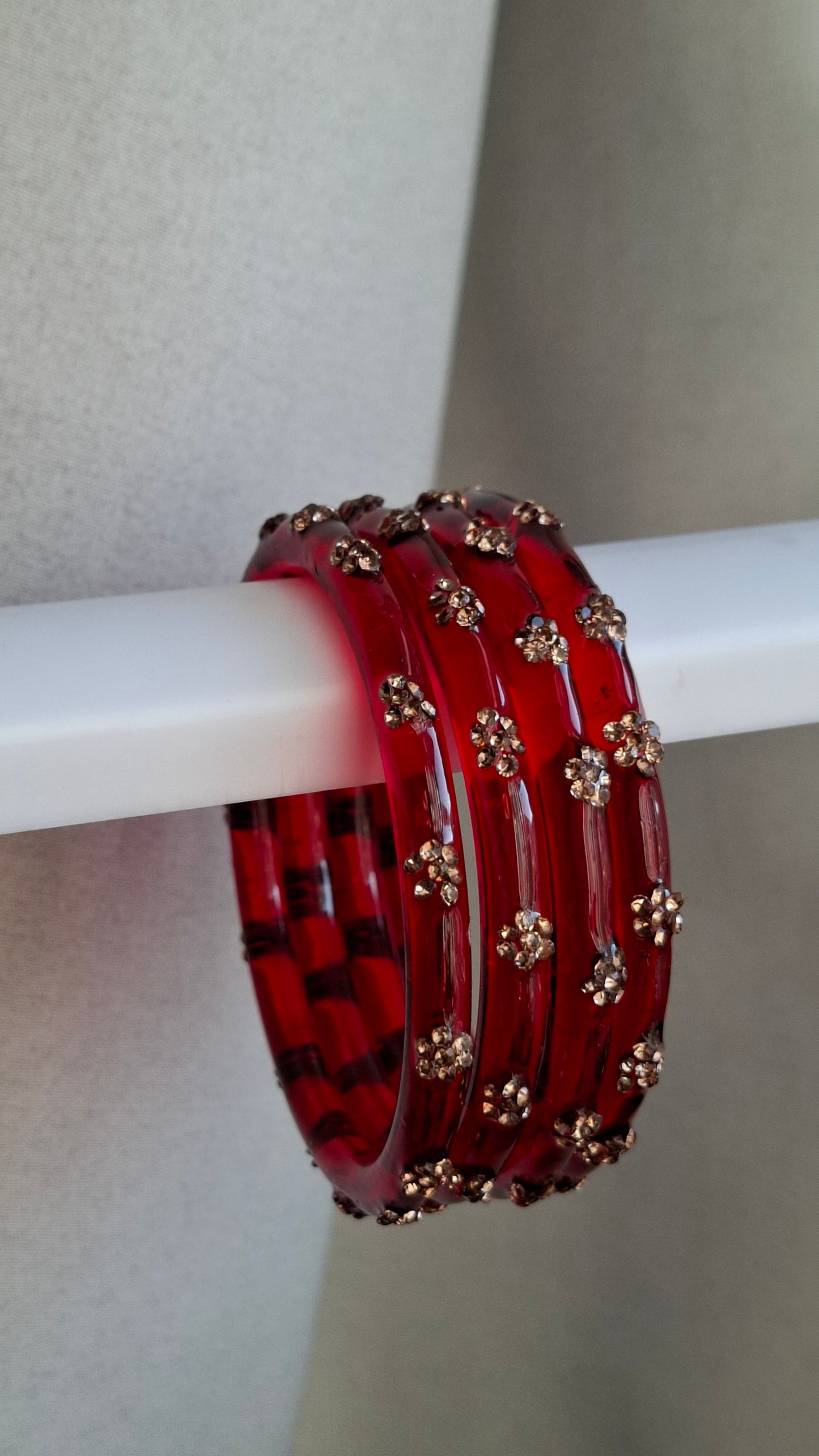 SPARKLE GLASS BANGLES (RED)