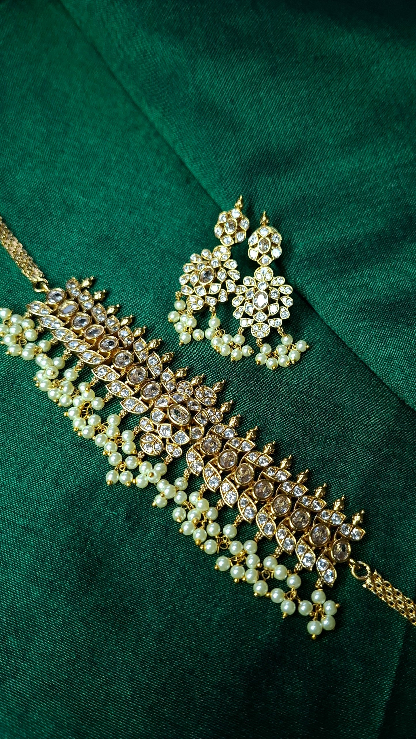 ANTIQUE GOLD CHOKER (GOLD)