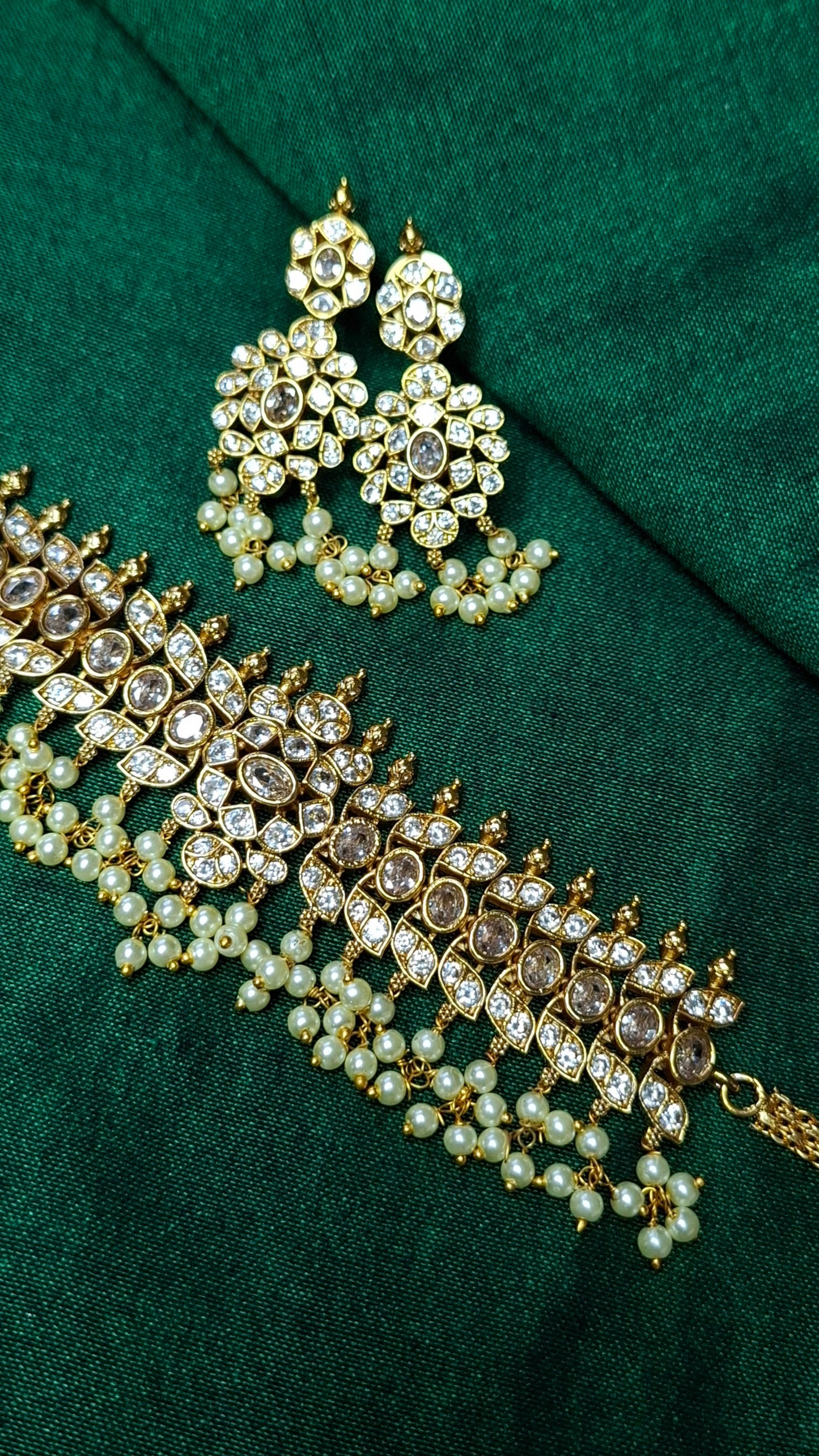 ANTIQUE GOLD CHOKER (GOLD)