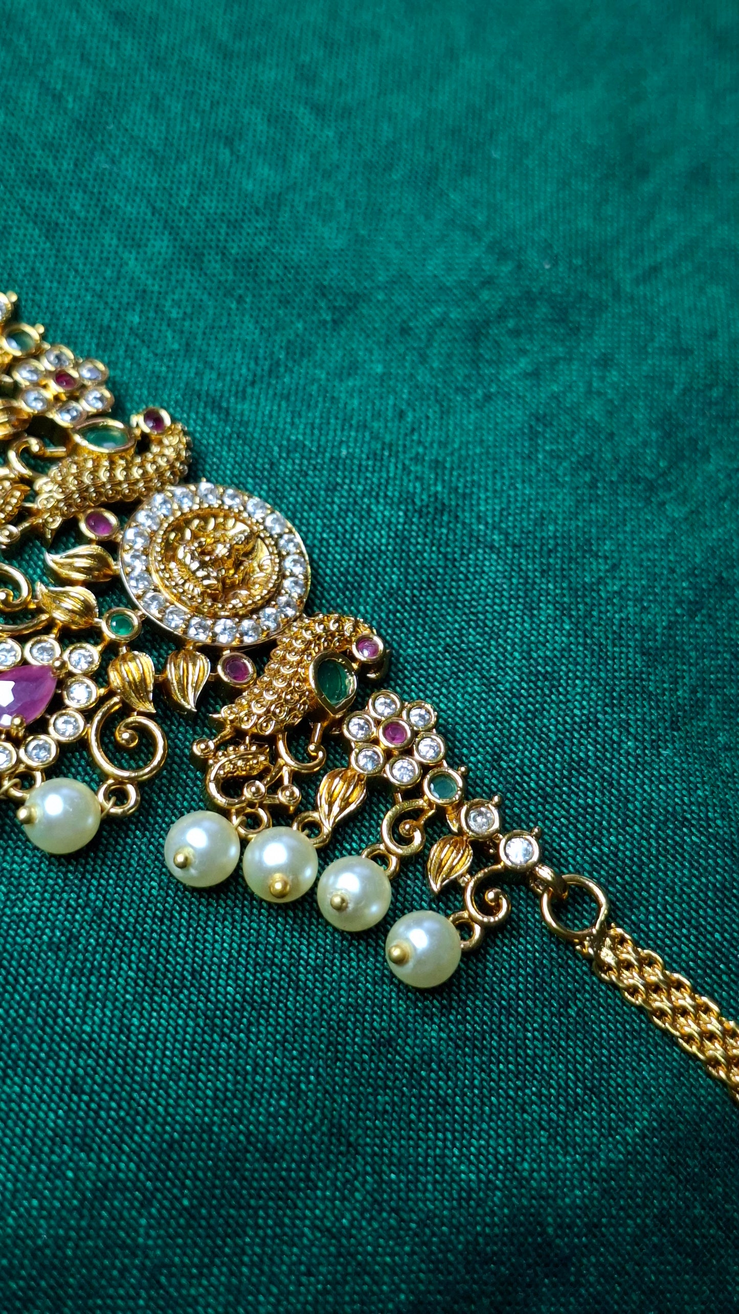 ANTIQUE GOLD CHOKER E0218