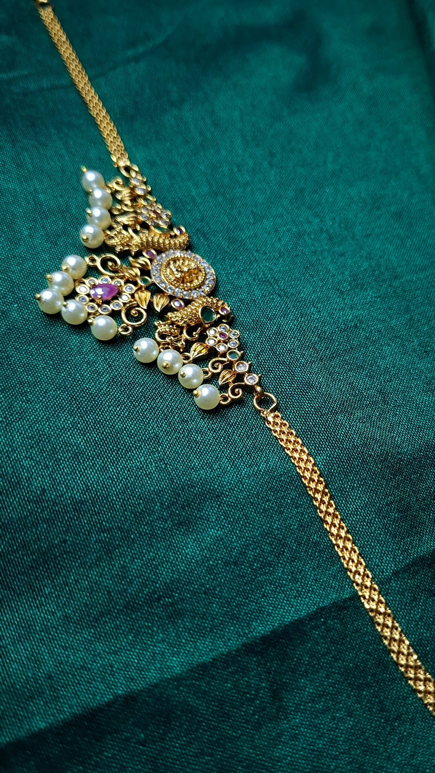 ANTIQUE GOLD CHOKER E0218