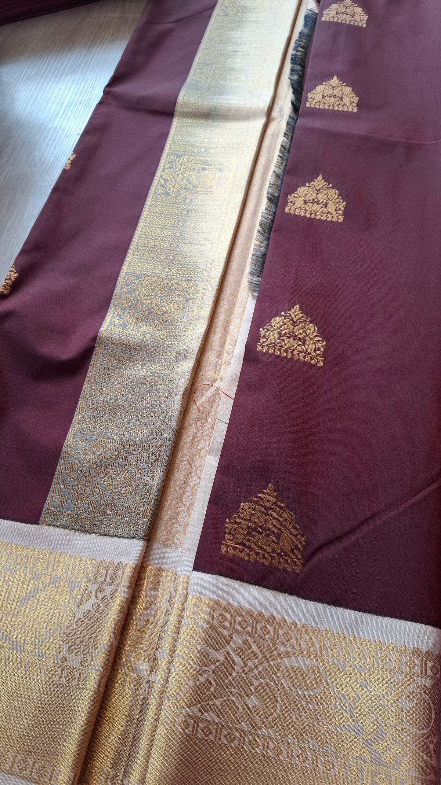 KANJI PATTU (MAROON& OFF-WHITE)