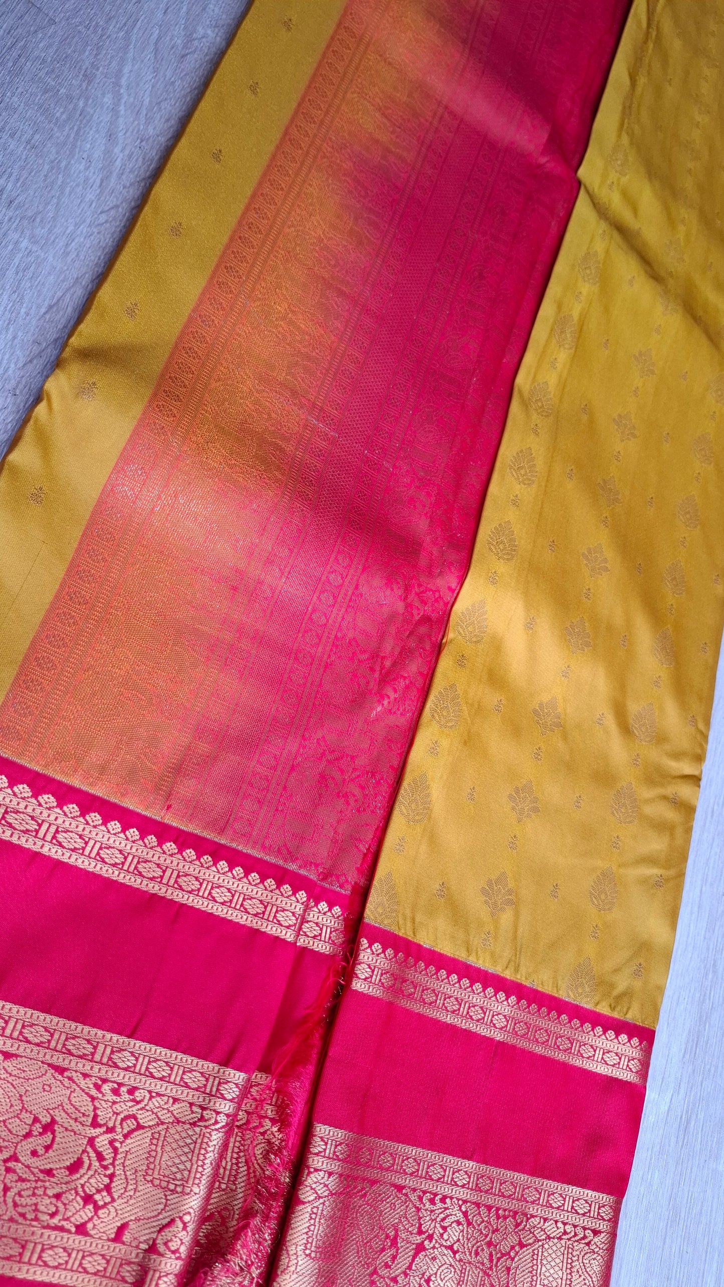 KANJI PATTU (MUSTARD & RED)