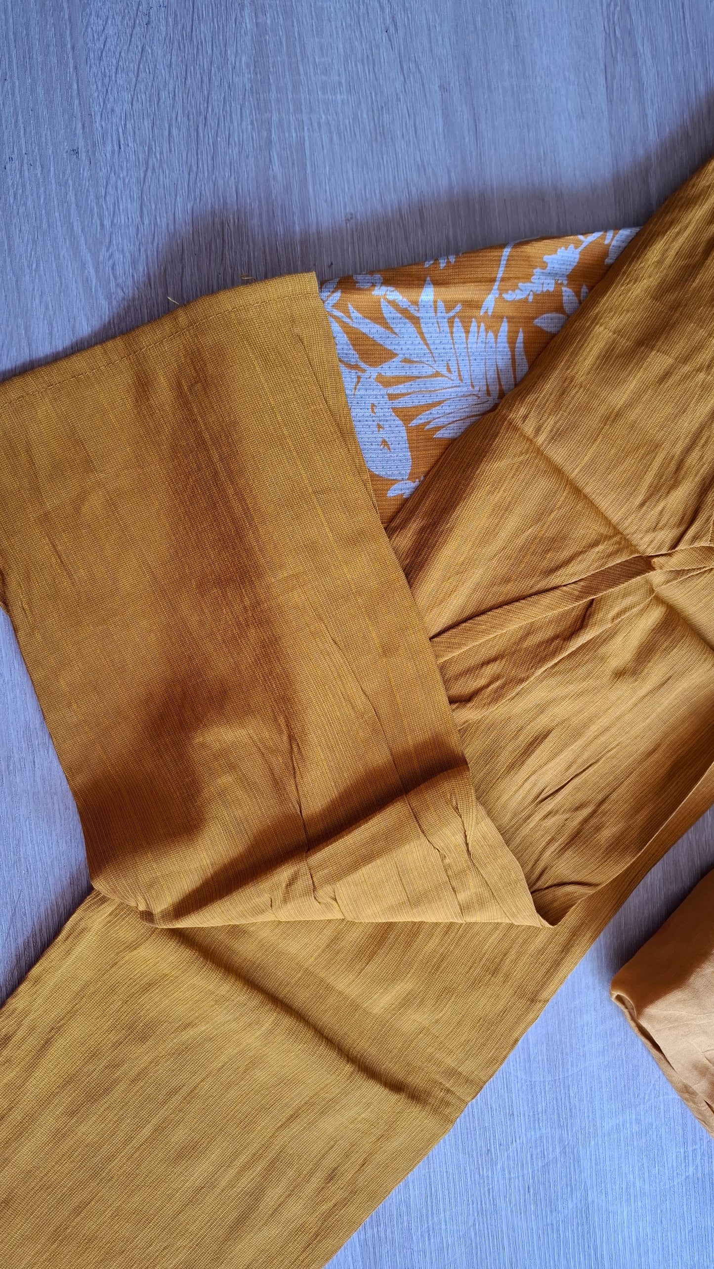 MUSTARD & WHITE 3 PIECE SET