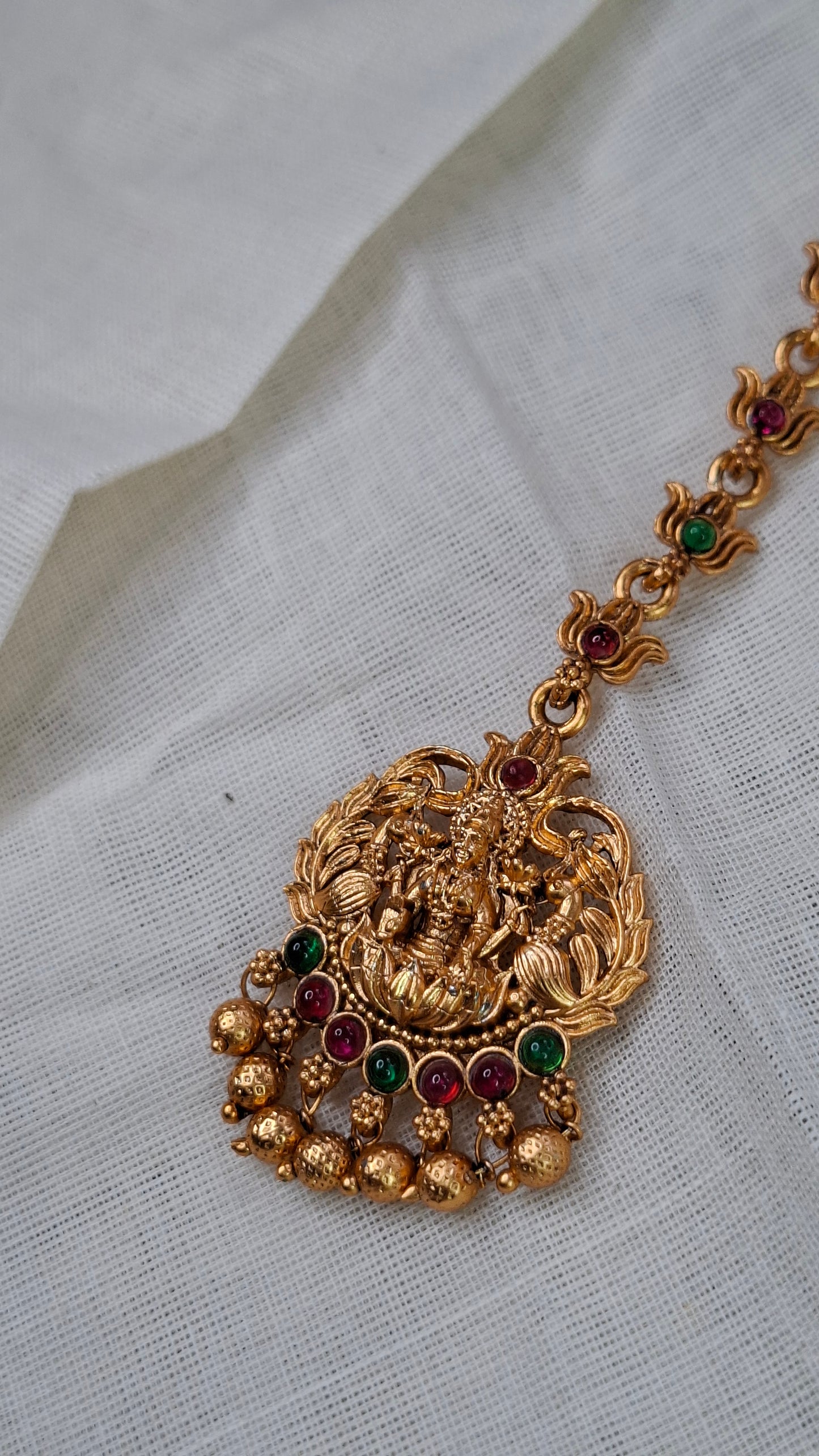 ANTIQUE GOLD TIKKHA DB0077